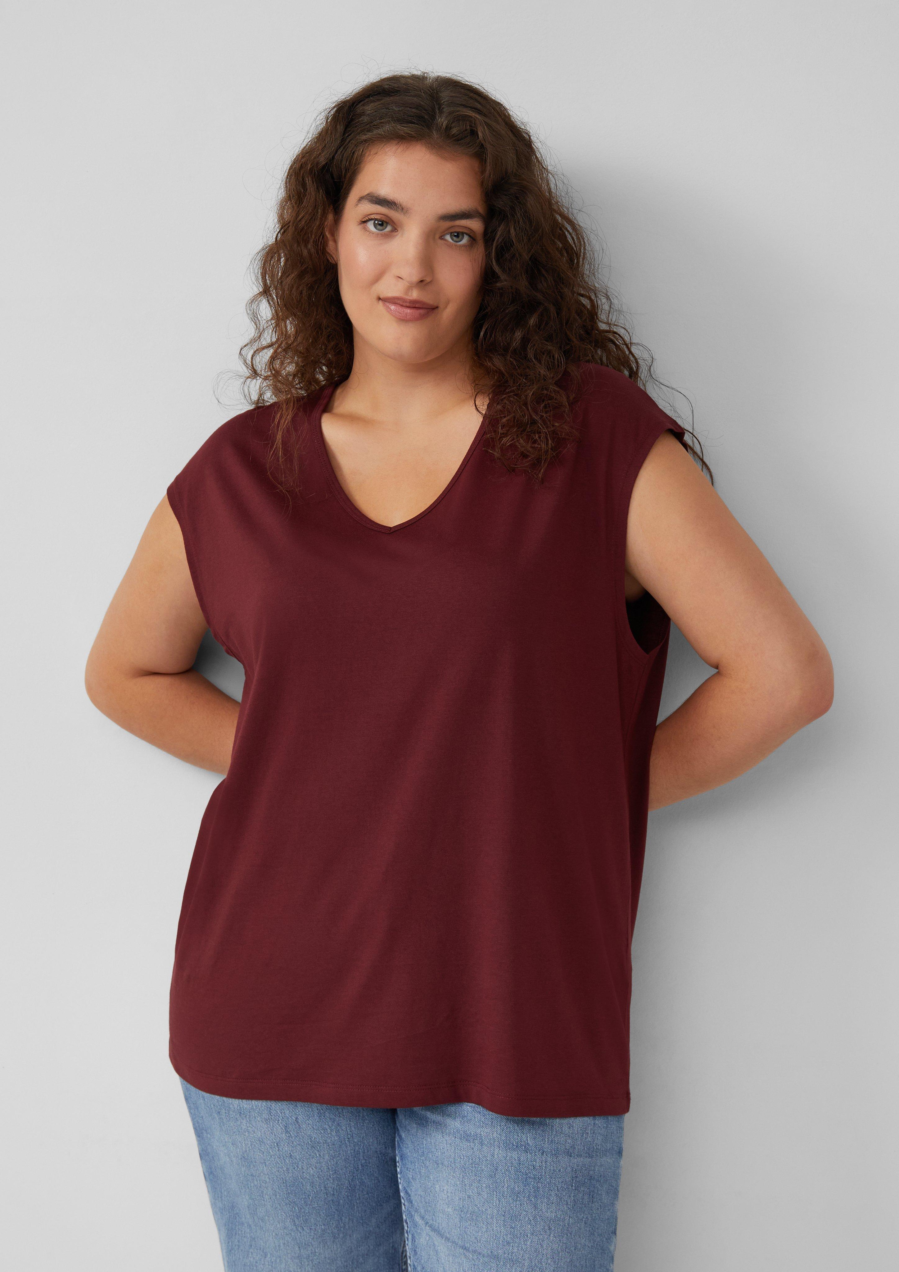 T-shirt in 3902, 5527 & 9999