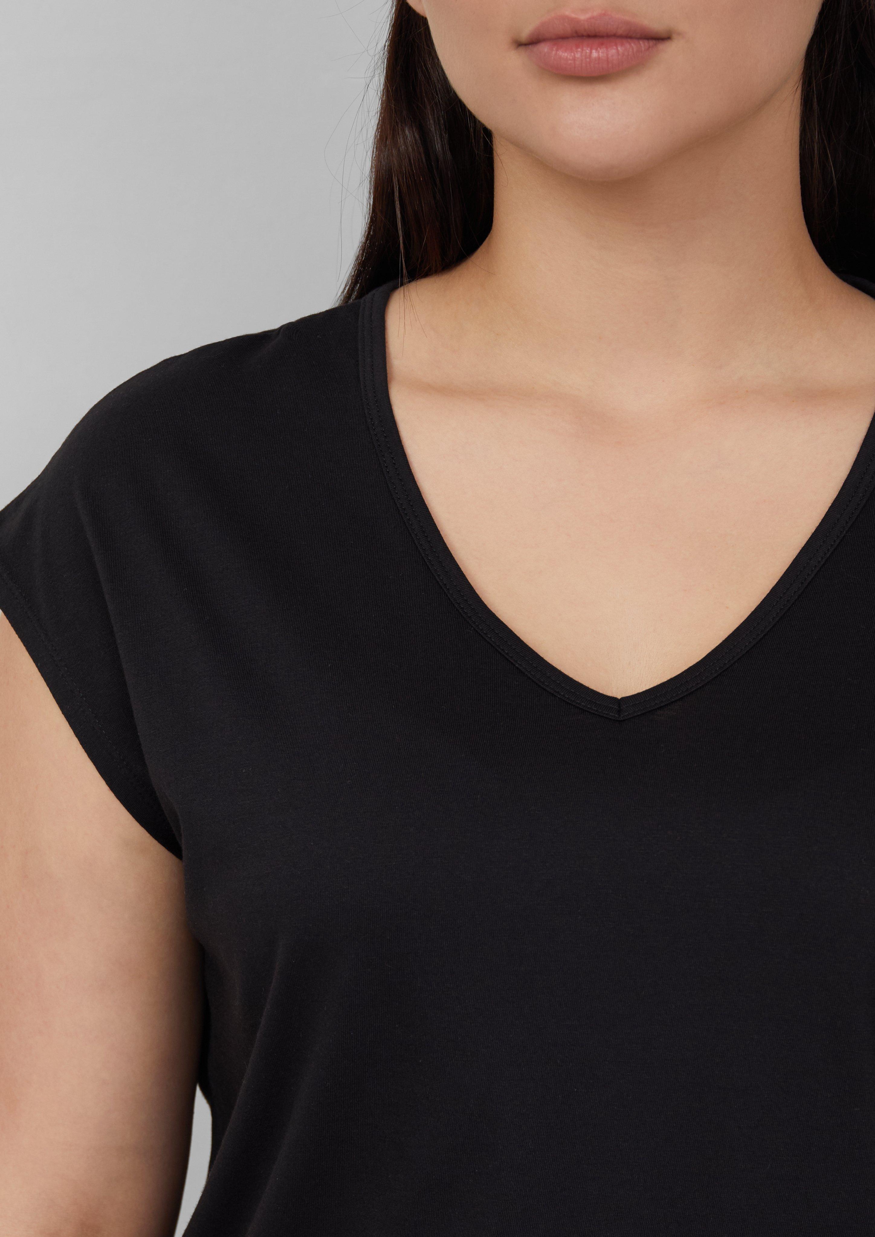 T-shirt in 9999, 5527 & 3902