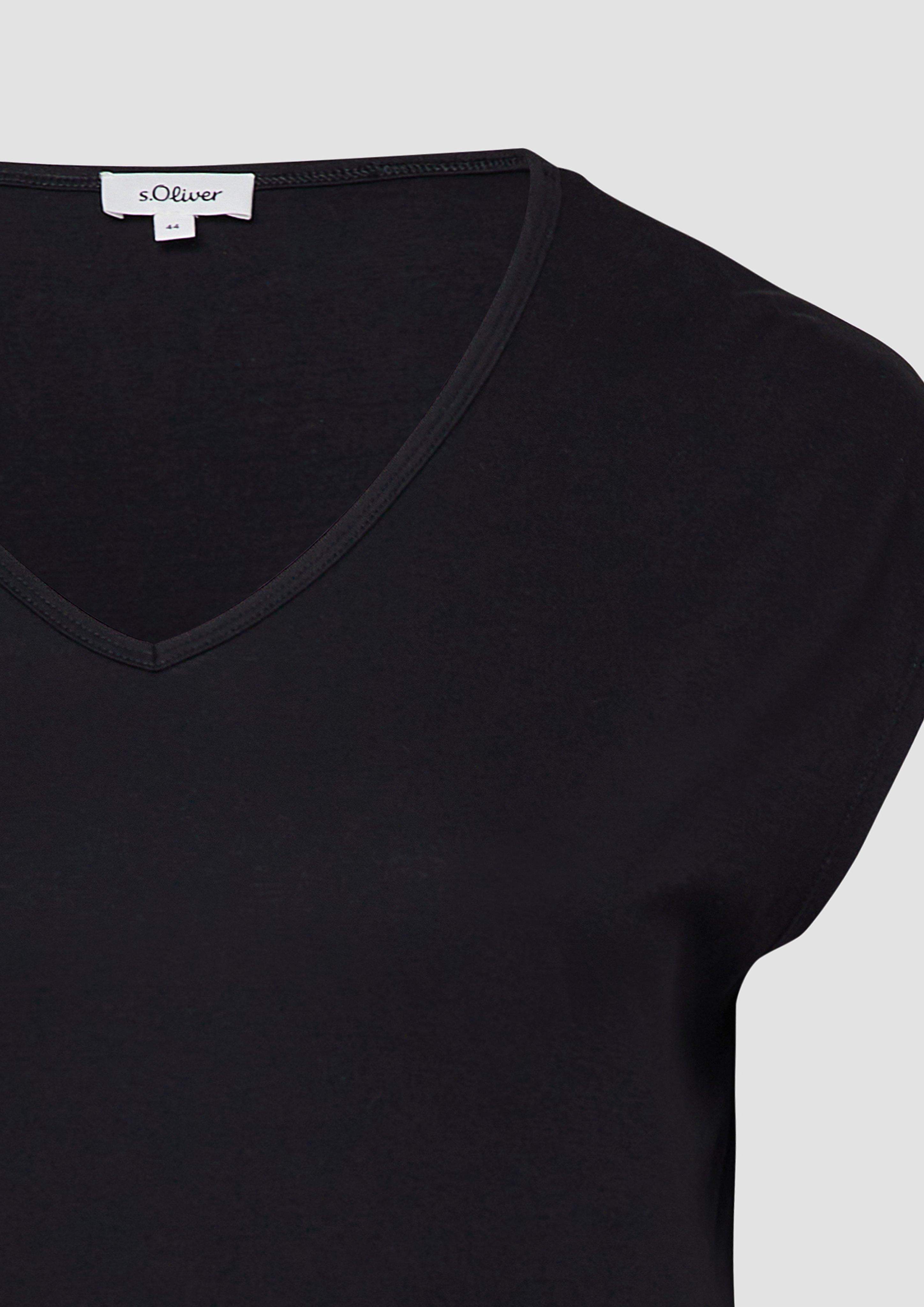 T-shirt in 9999, 5527 & 3902