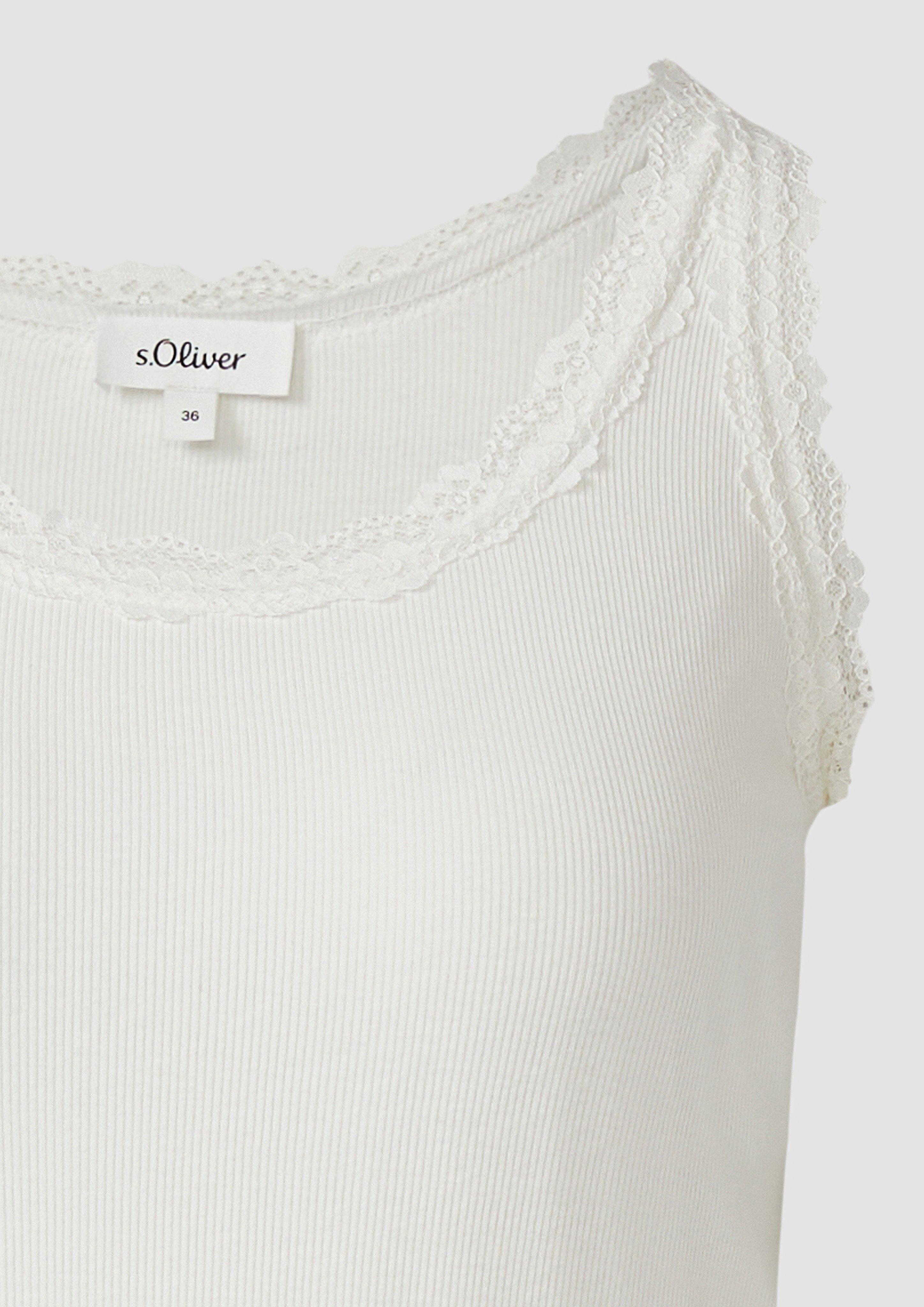 T-shirt in 0210, 9999 & 3902