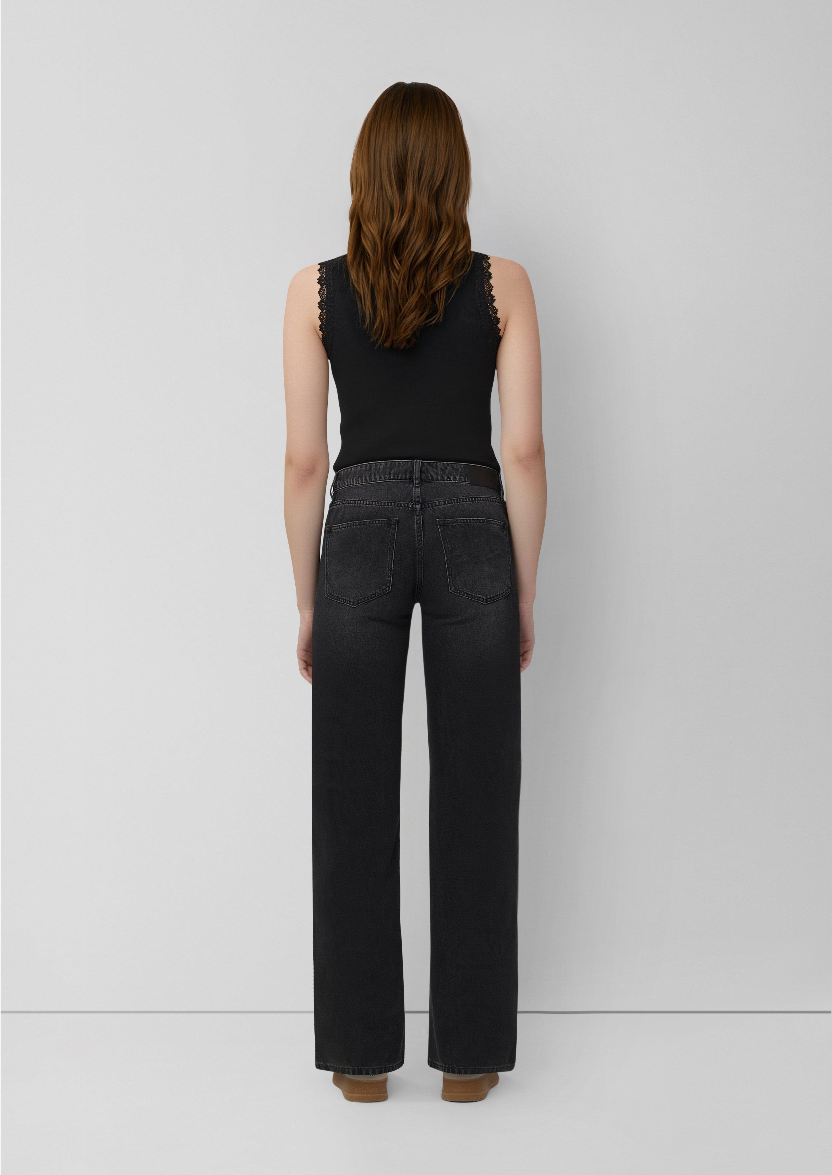 T-Shirt in 9999, 0210 & 3902