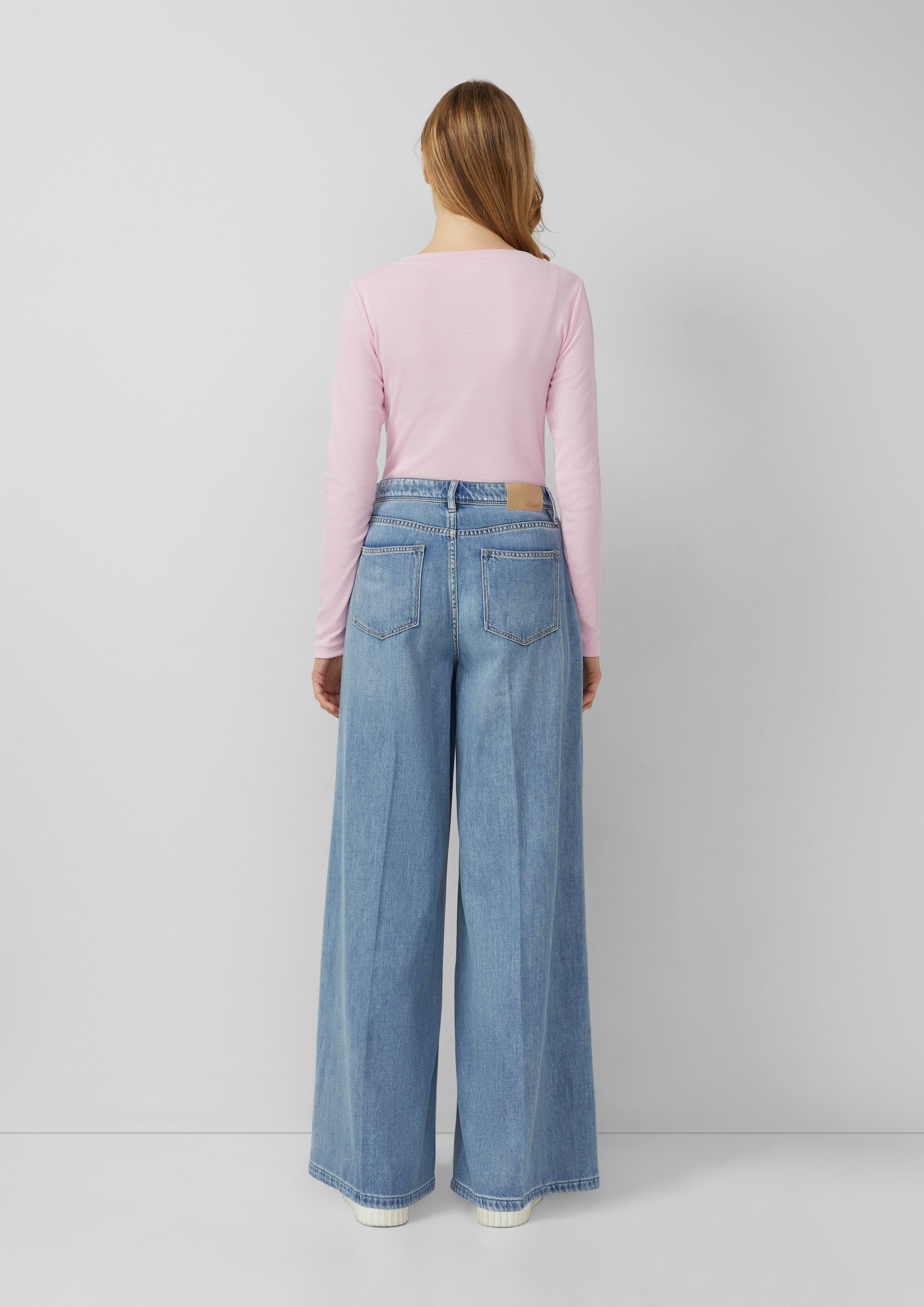 T-Shirt in 4156, 81W9, 9999 & 8837