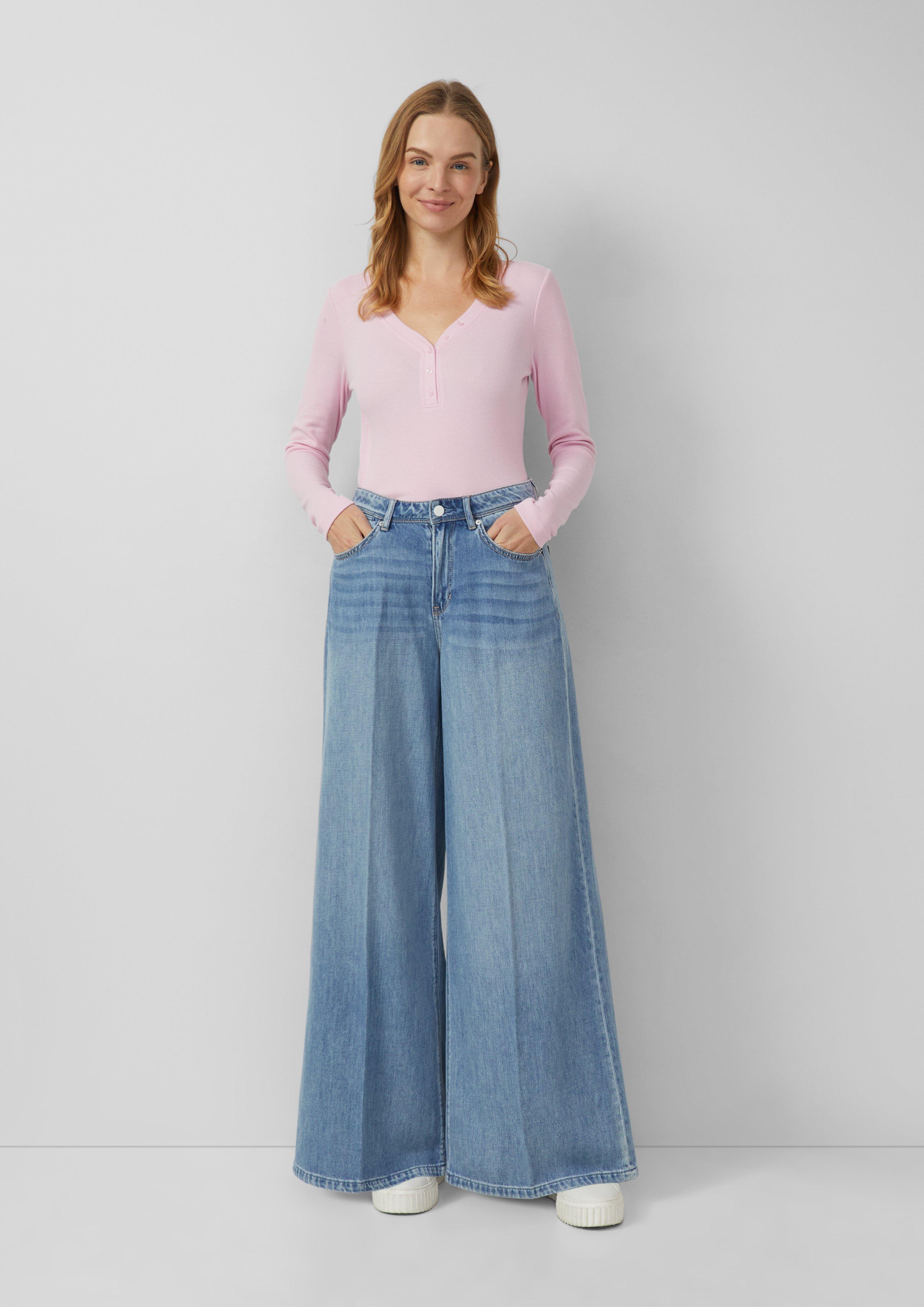 T-Shirt in 4156, 81W9, 9999 & 8837