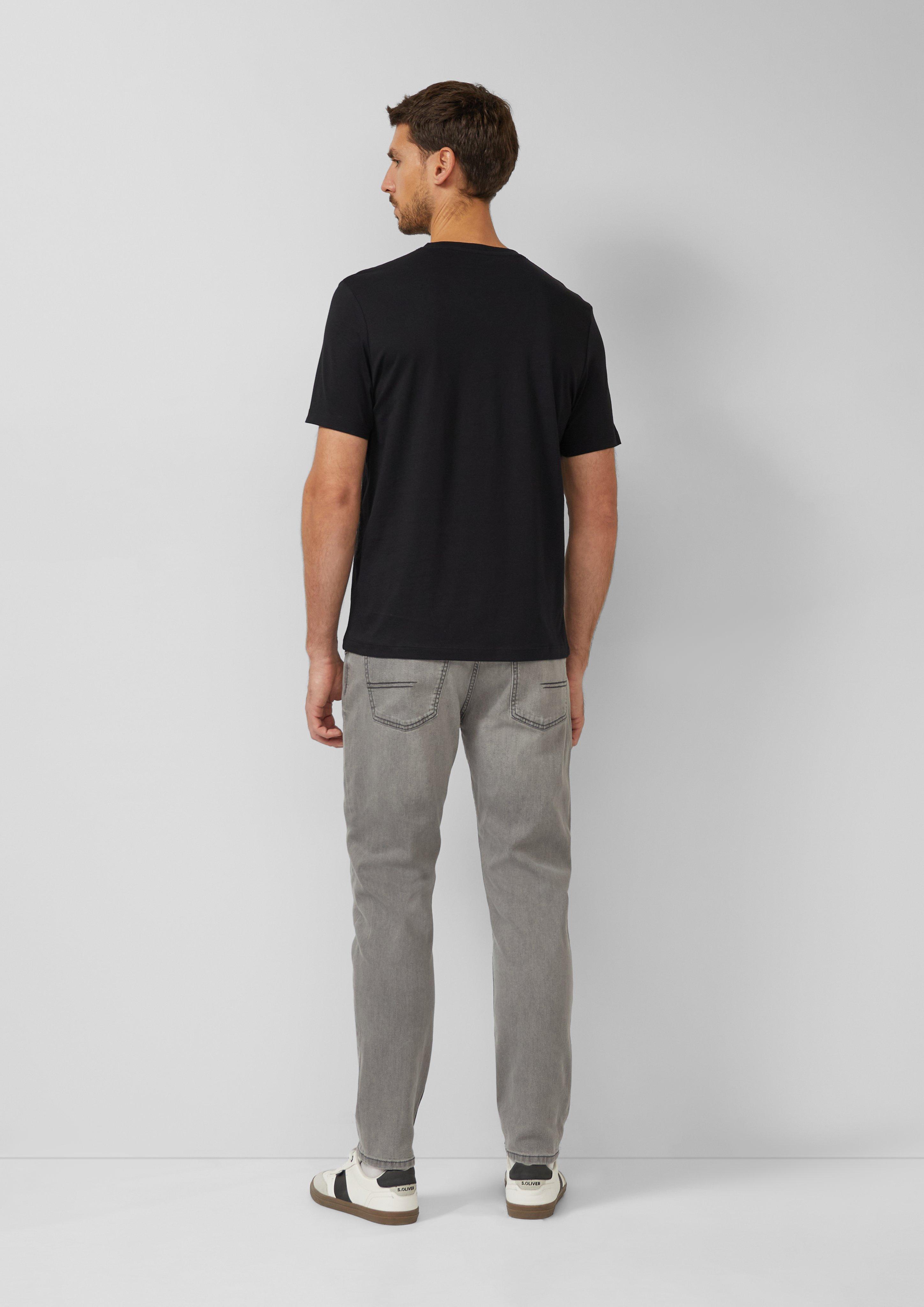 T-shirt in 9999, 0100, 5978, 1622, 7983 & 6244