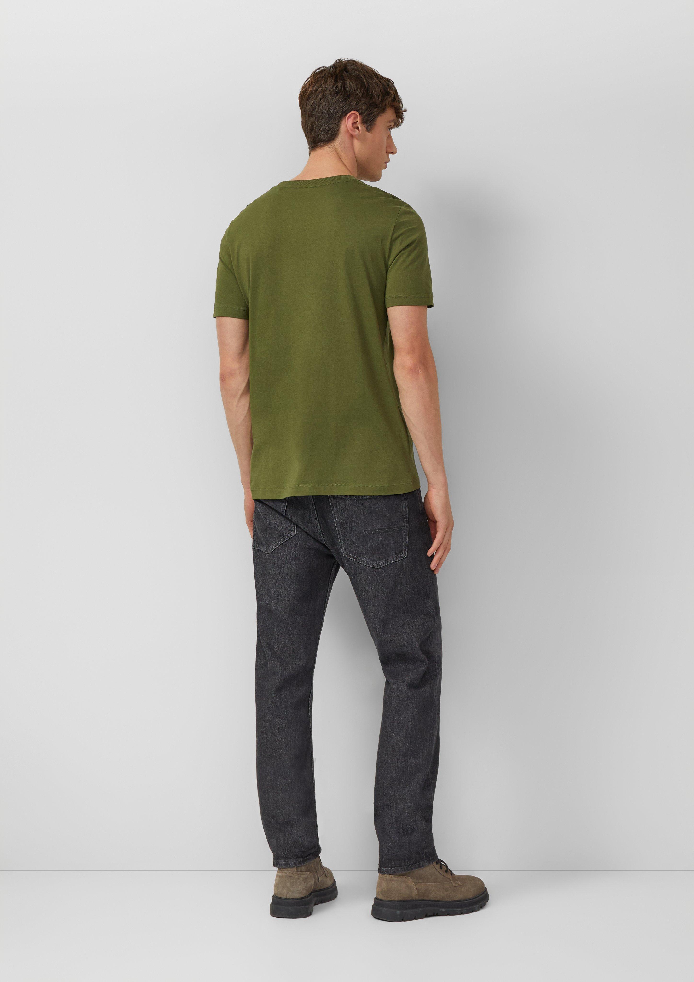 T-shirt in 79D1, 62D2, 62D1, 16D1, 01D2, 58D1, 79D2 & 58D2