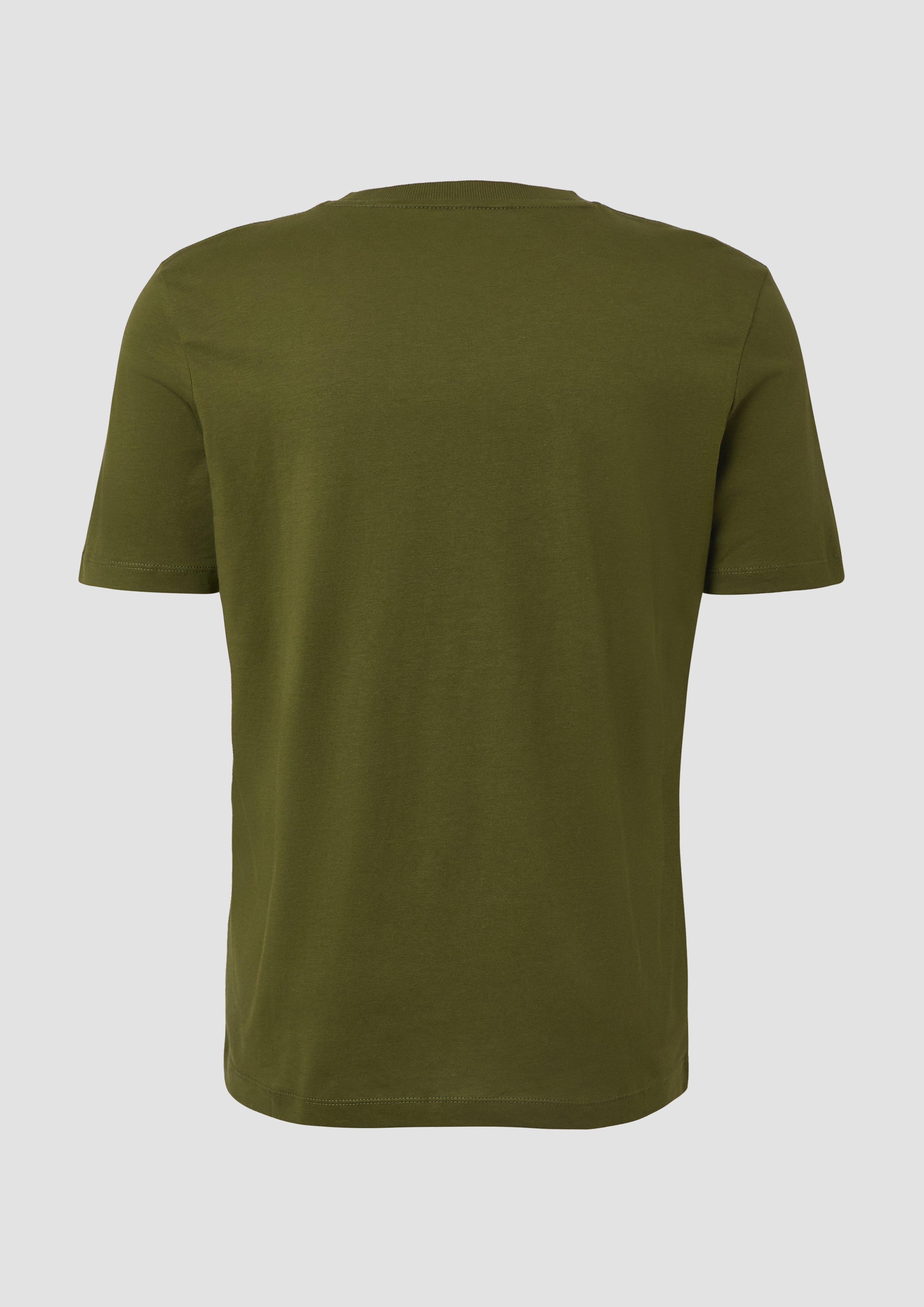 T-shirt in 79D2, 62D2, 62D1, 16D1, 01D2, 58D1, 79D1 & 58D2