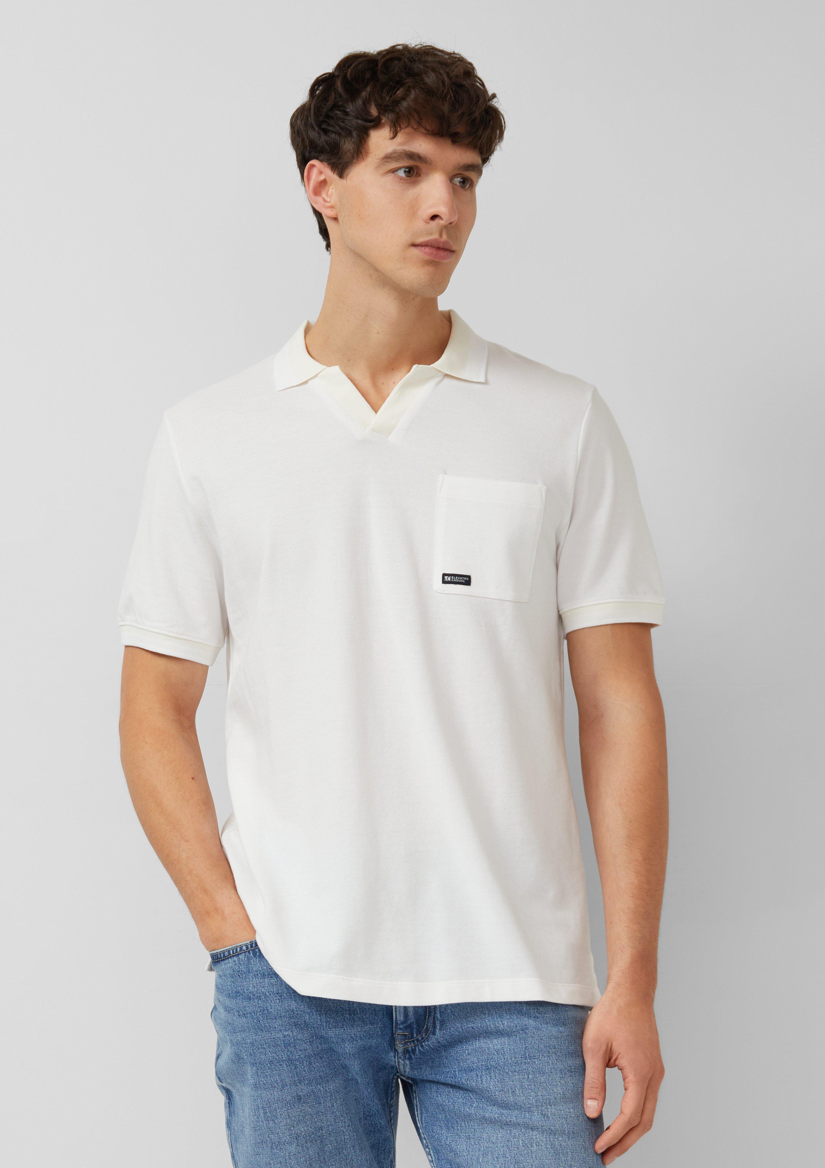 tričko s límečkem in 