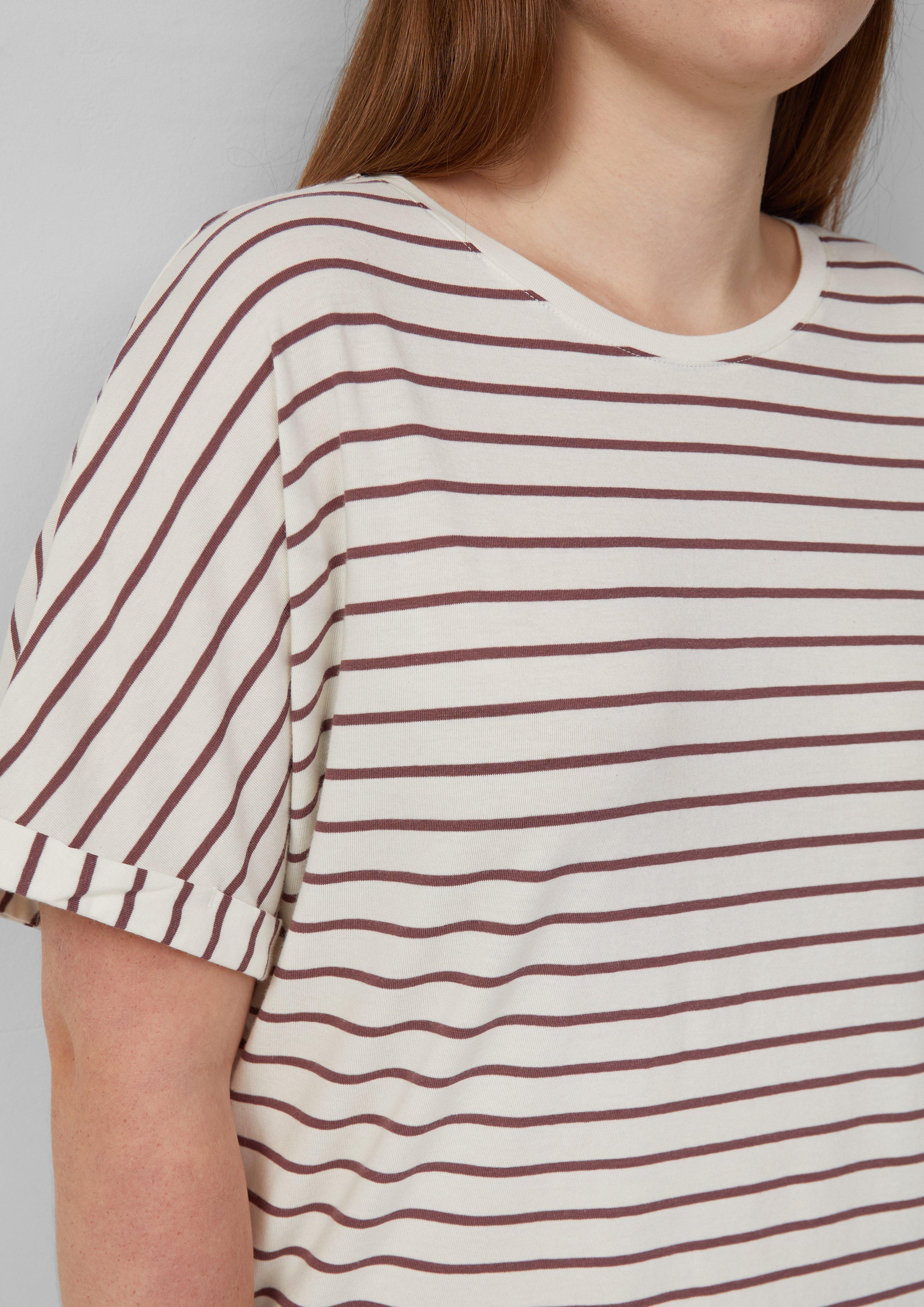 T-shirt in 44G0 & 99G0