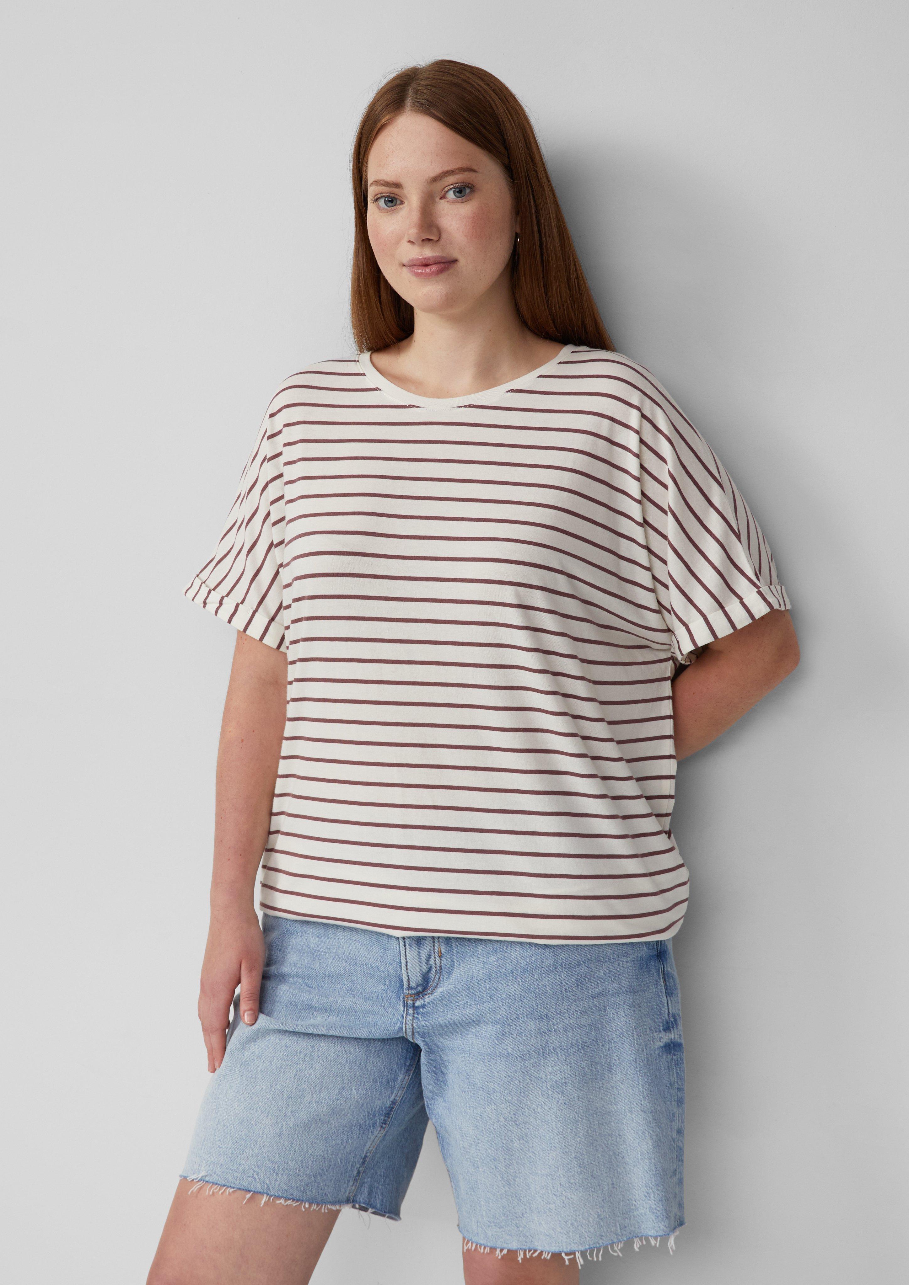 T-shirt in 44G0 & 99G0