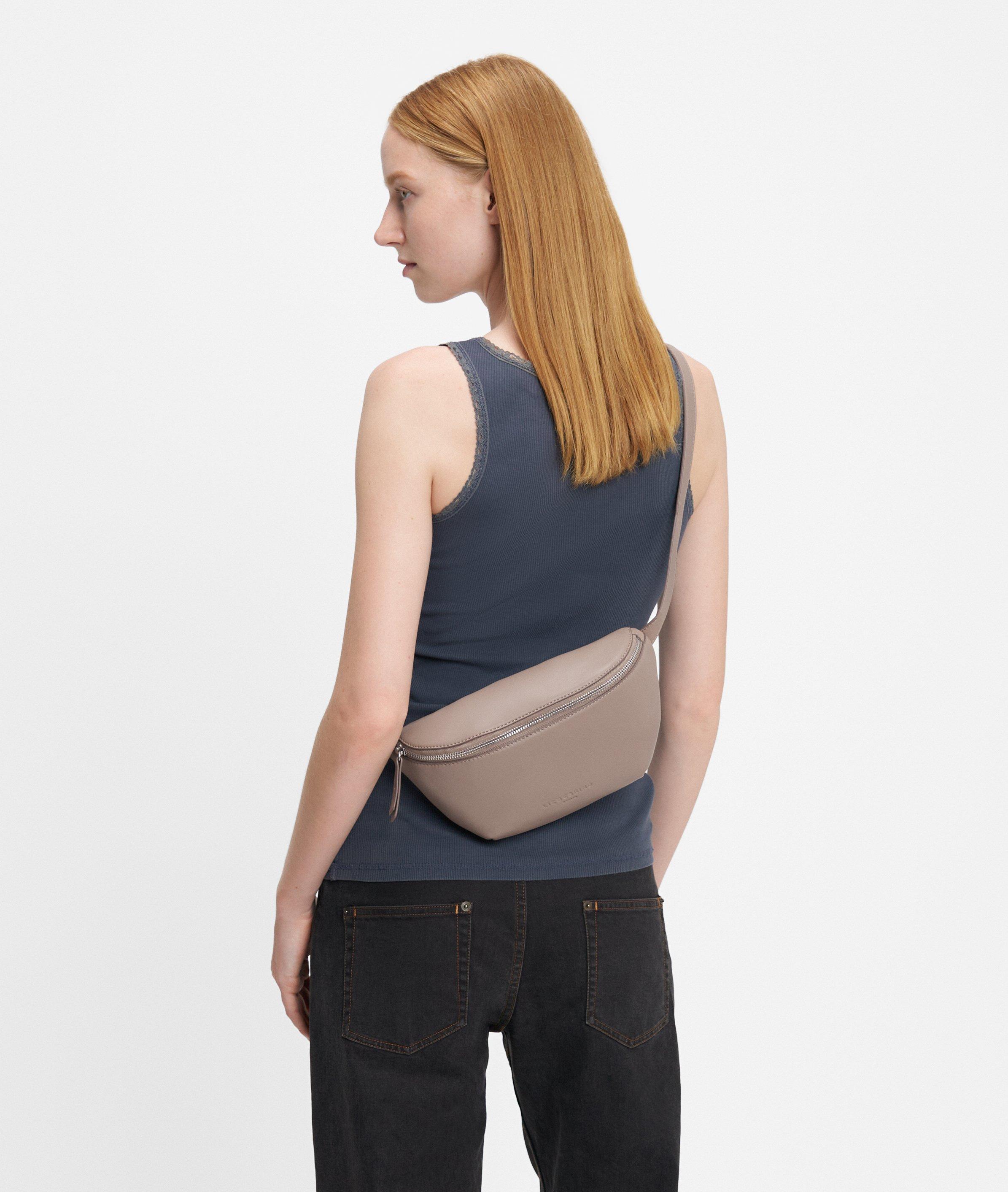 Tavia Belt-Bag S in braun, olive, schwarz, braun & grün