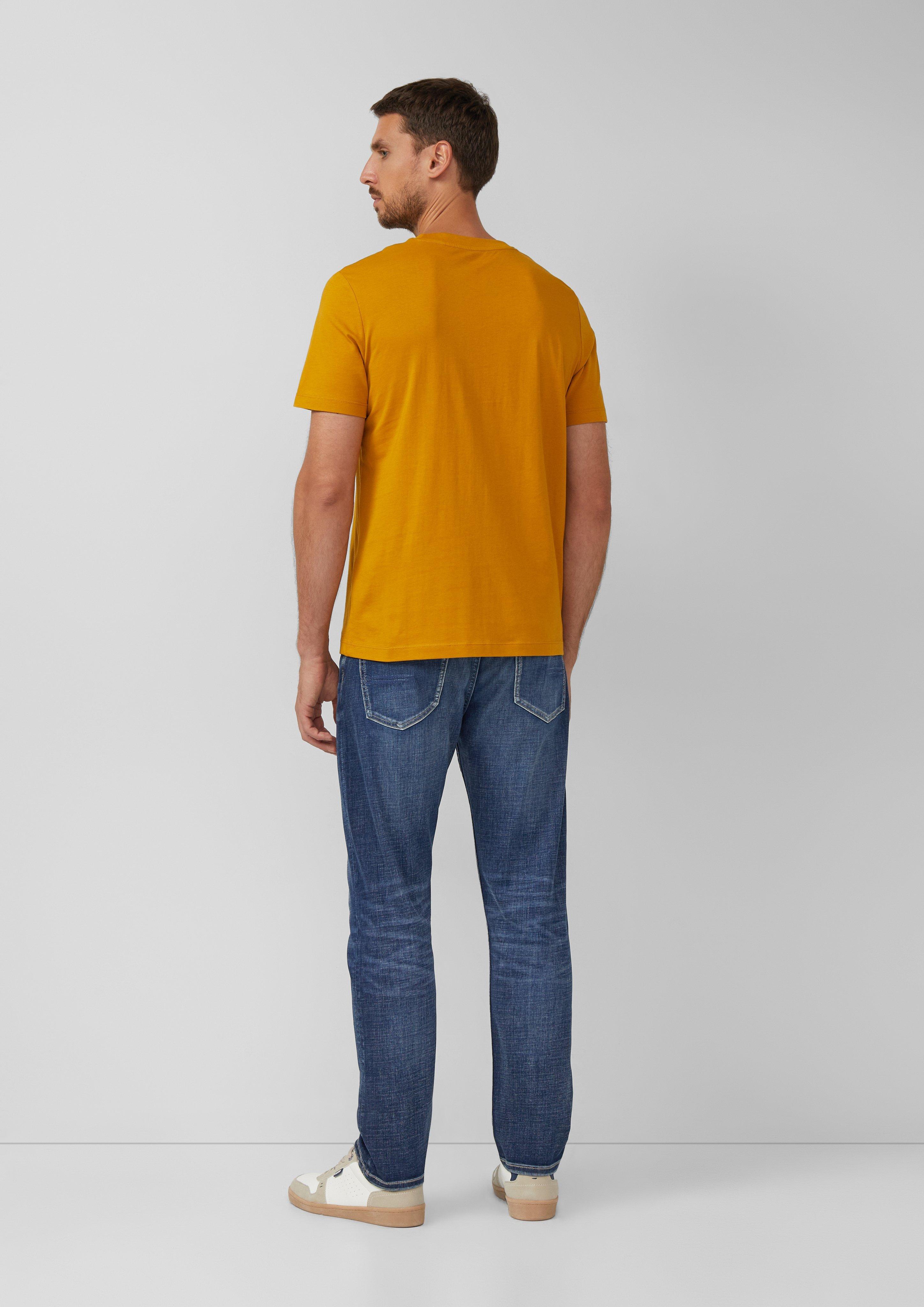 T-shirt in 16D1, 86D2, 99D1, 99D2, 01D2, 16D2, 01D1 & 39D1