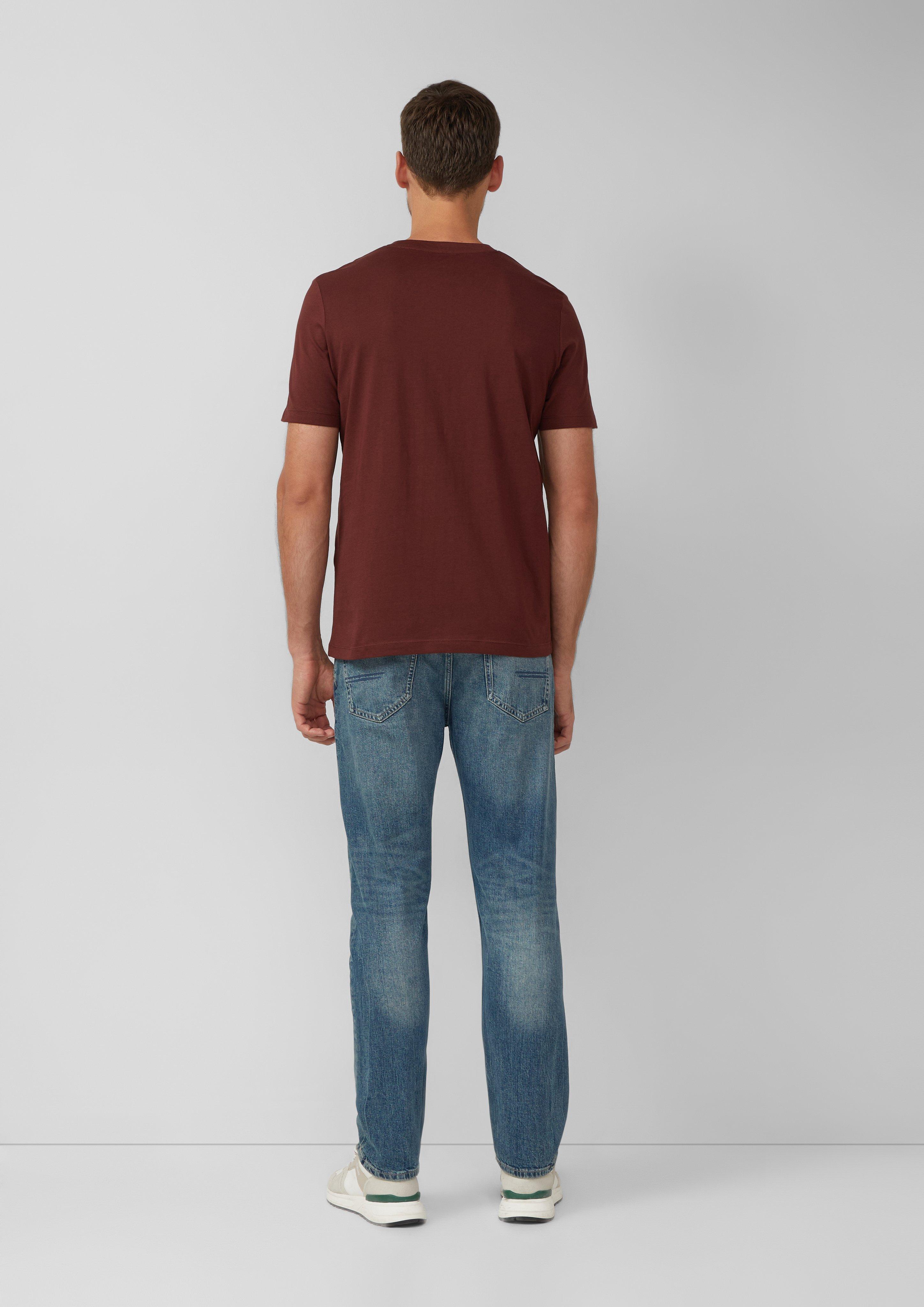 T-shirt in 39D1, 86D2, 99D1, 99D2, 16D1, 01D2, 16D2 & 01D1