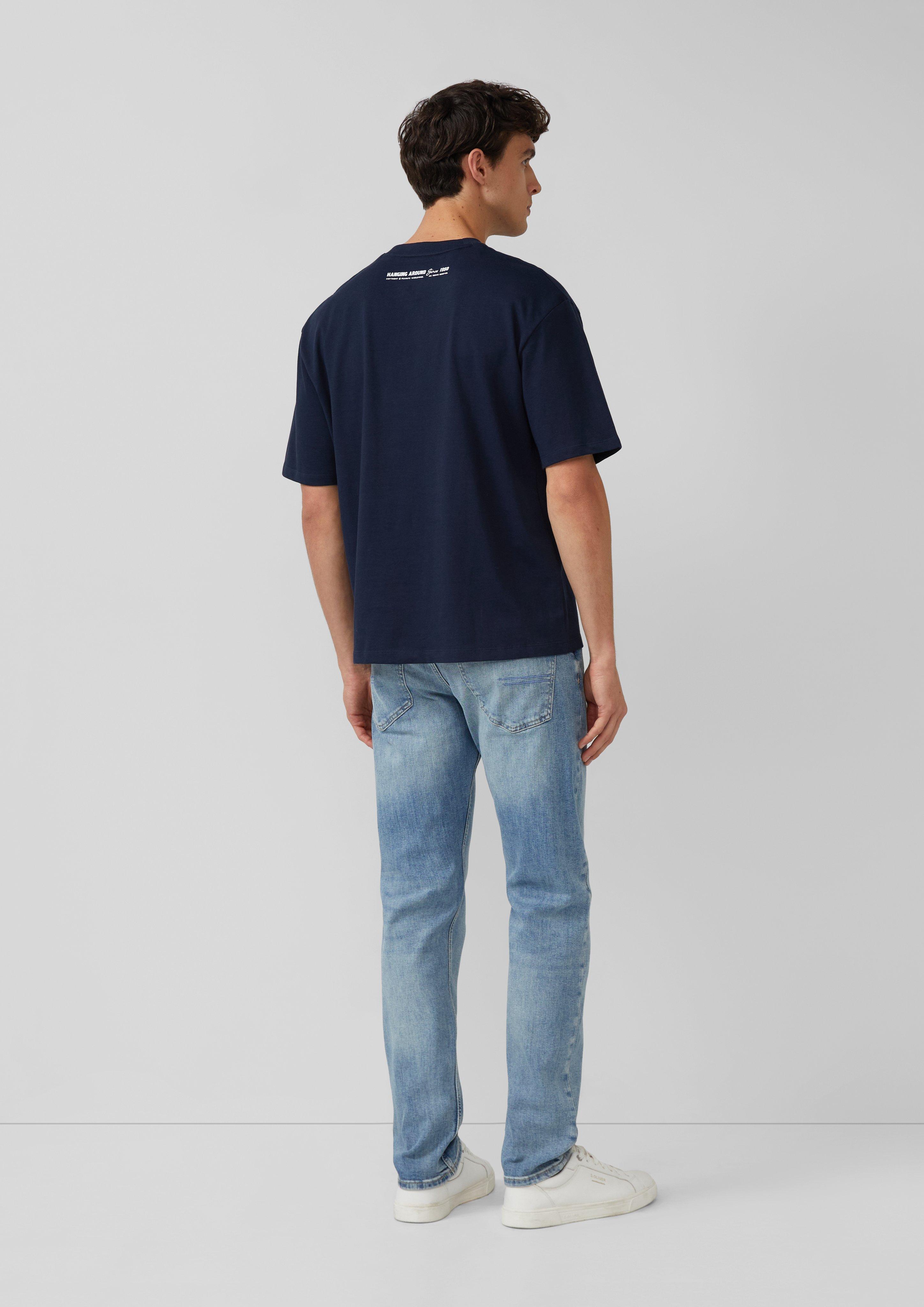 T-Shirt in 59D2, 33D1, 79D3 & 03D4