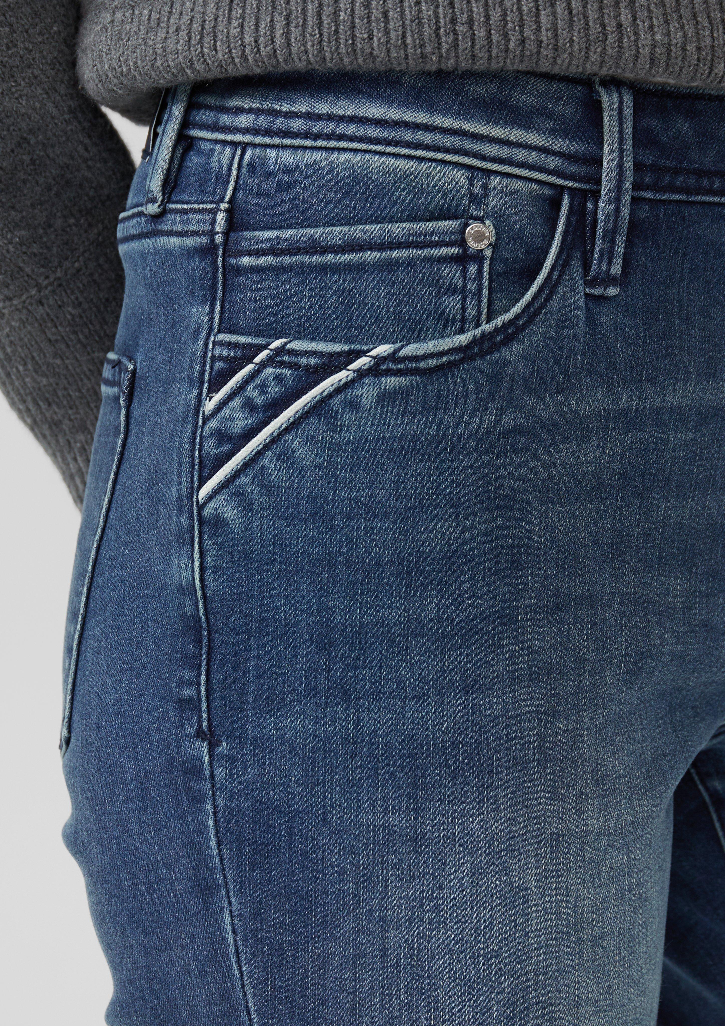 Jeans in 58Z7 & 99Z7