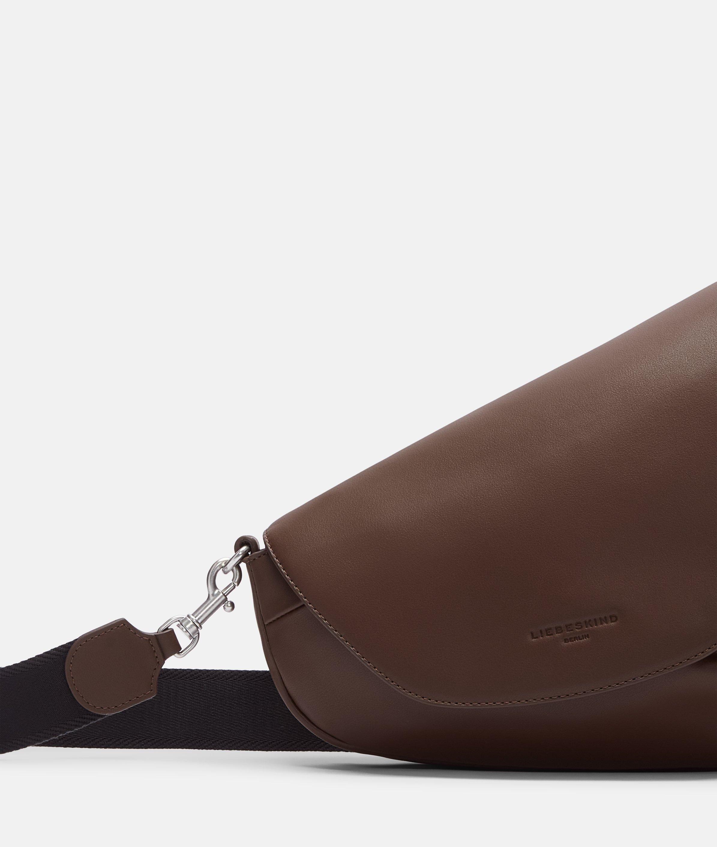 LIEBESKIND BERLIN Oval Shoulder Bag M