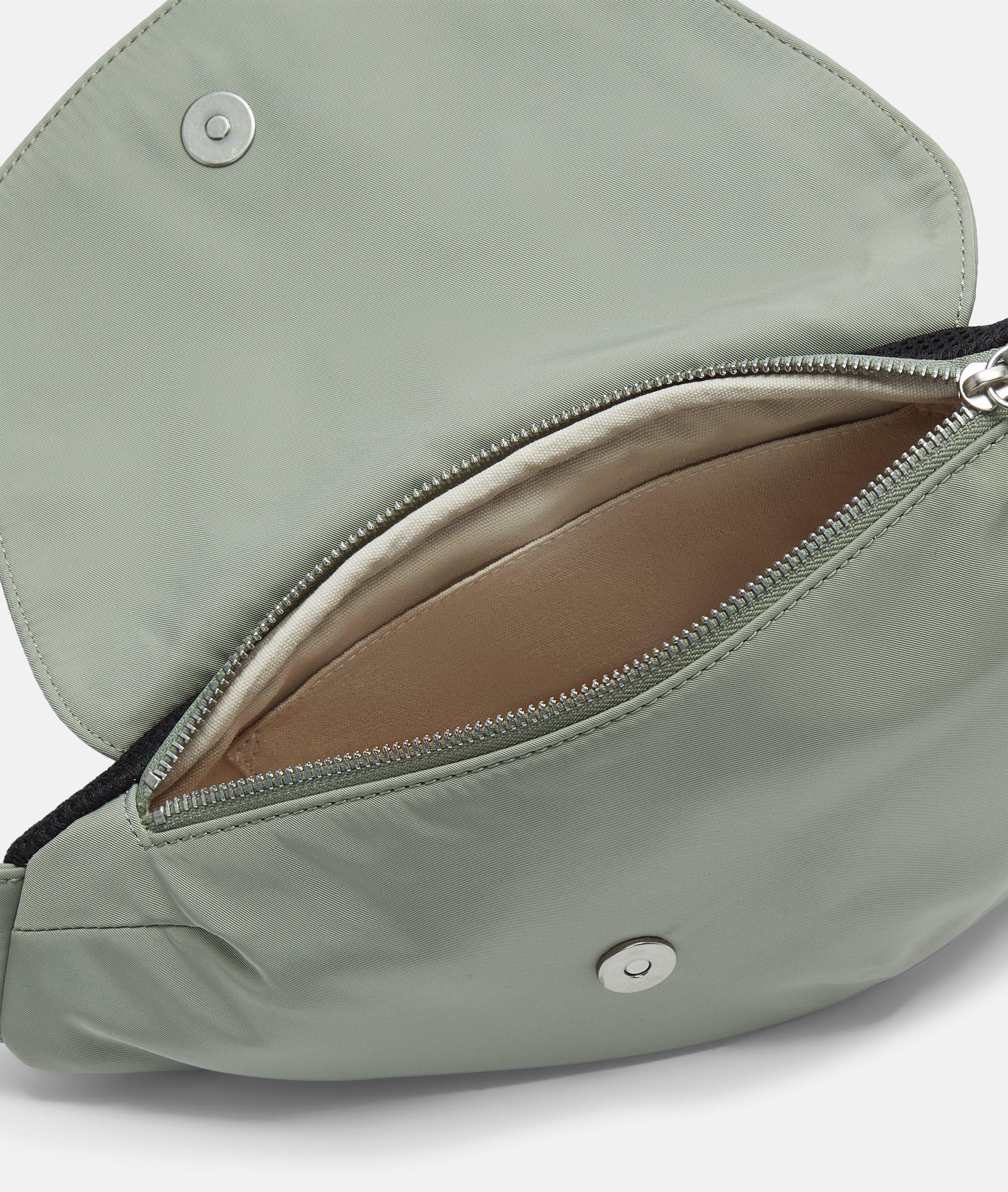Oval Belt-Bag S in olive