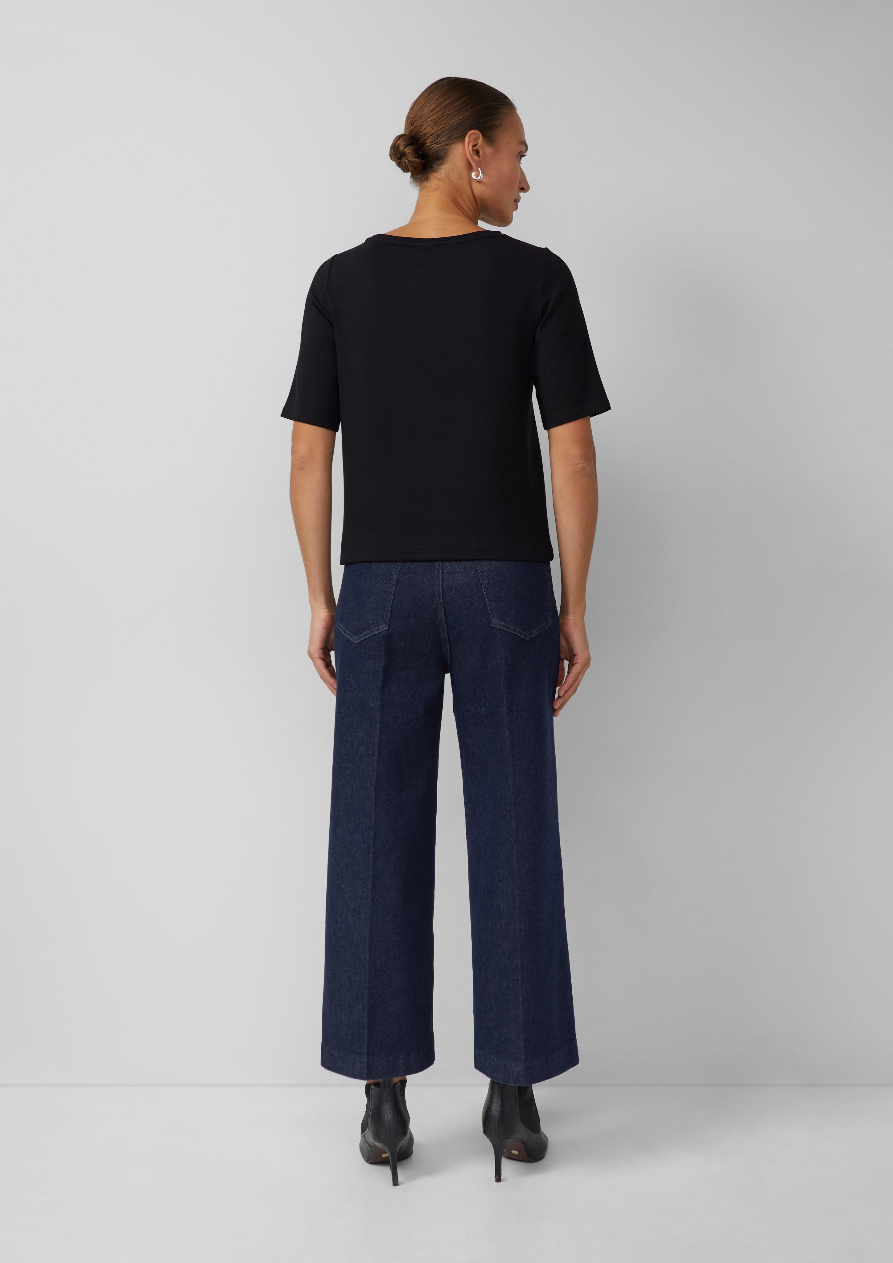 T-shirt in 99D1, 84D1 & 69D1