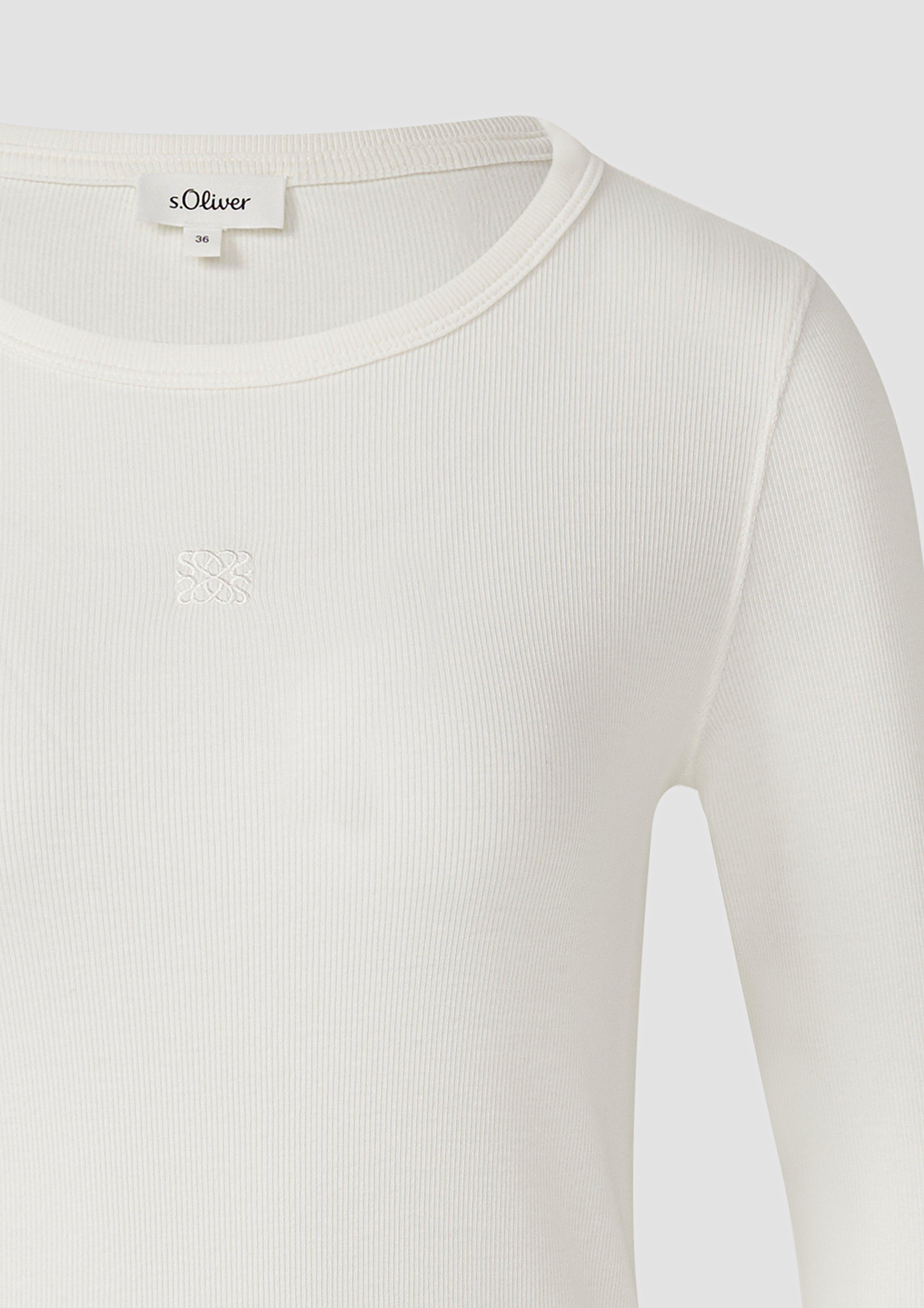 T-shirt in 0210, 9999, 6933 & 3902