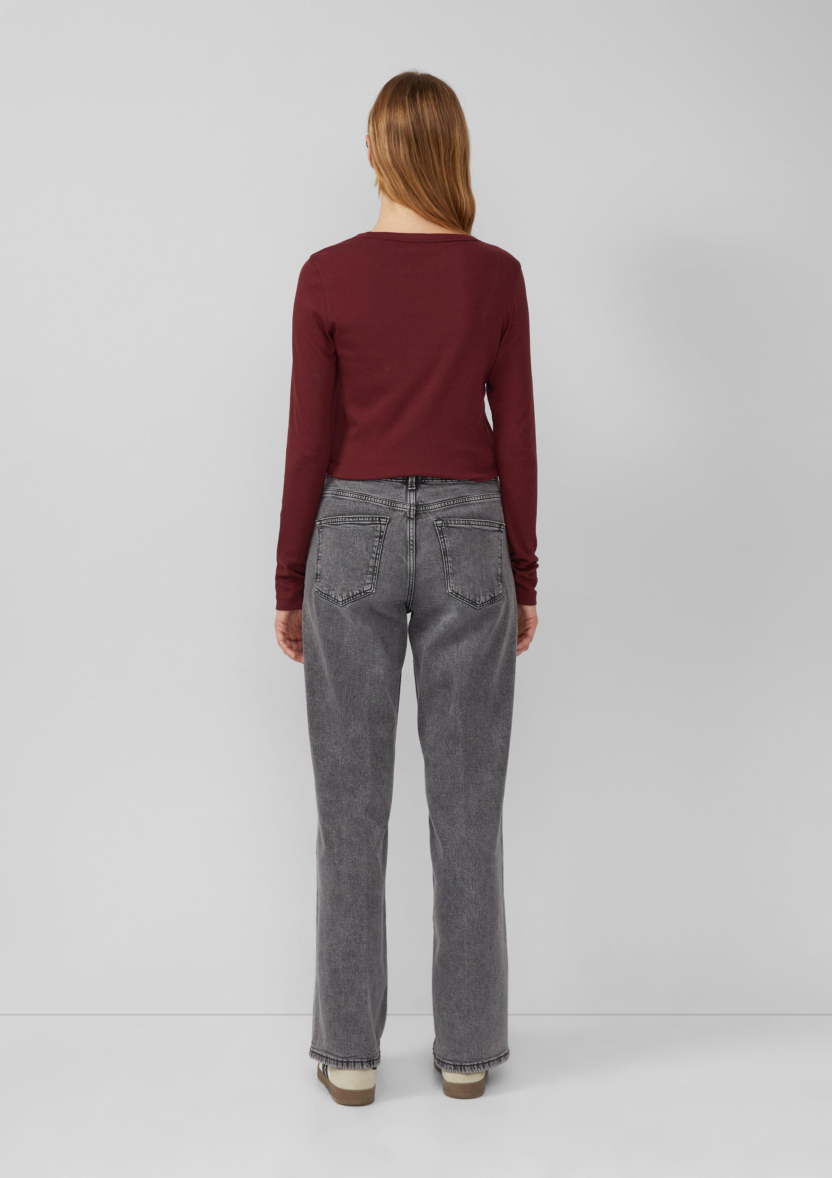 T-Shirt in 3902, 9999, 6933 & 0210