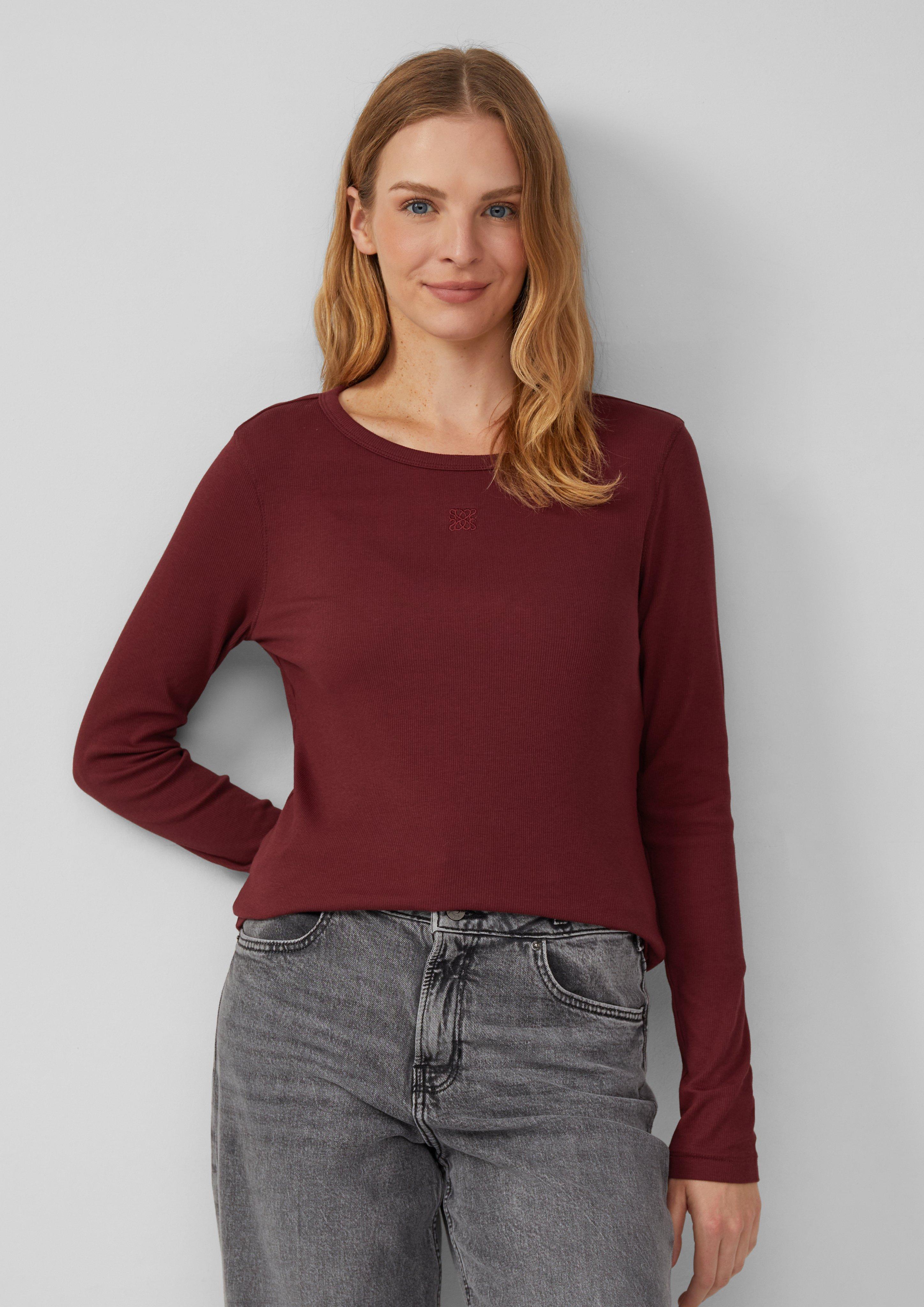 T-Shirt in 3902, 9999, 6933 & 0210