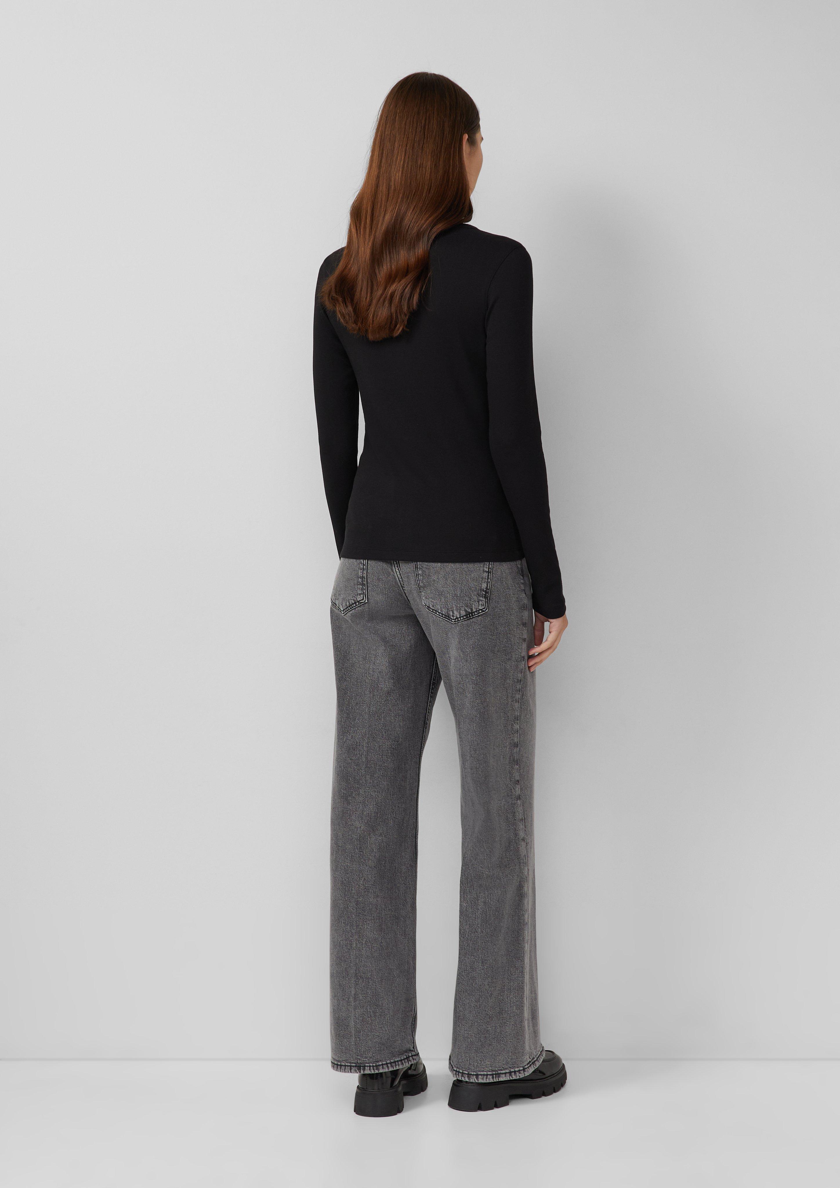 T-Shirt in 9999, 6933, 0210 & 3902