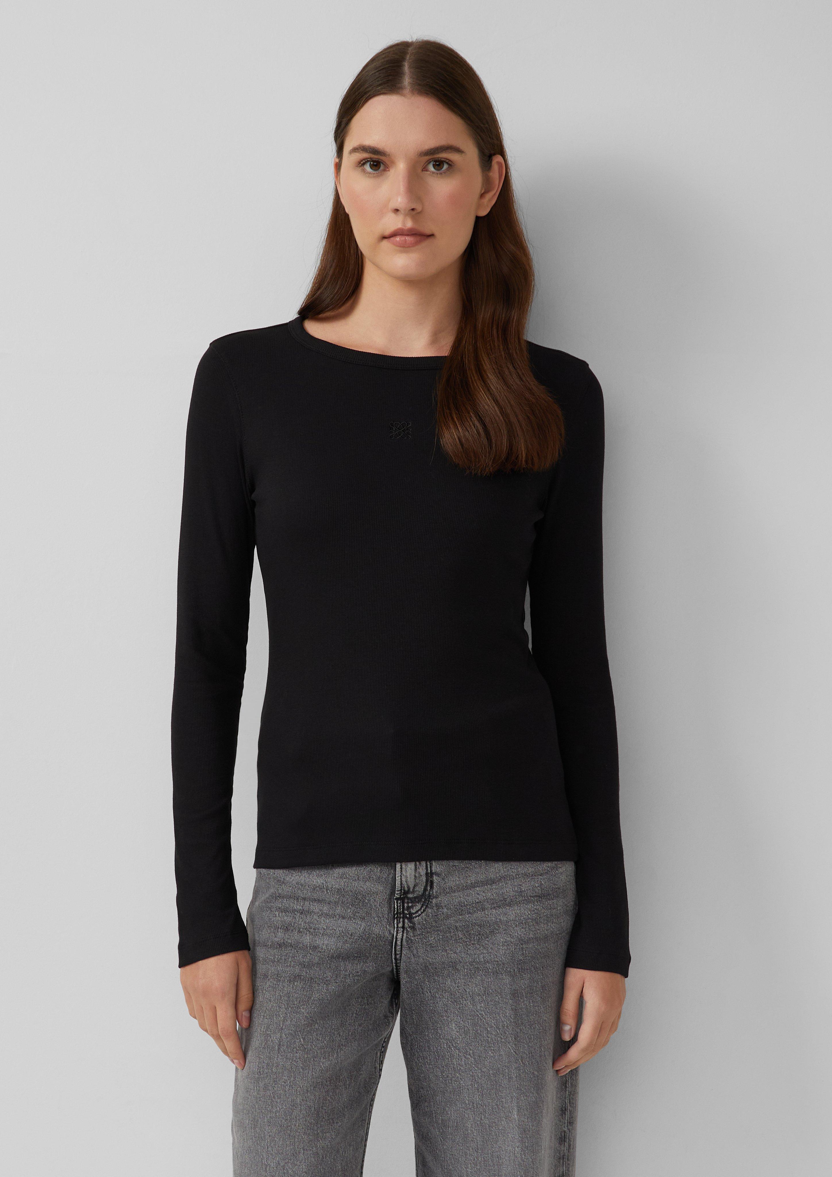 T-Shirt in 9999, 6933, 0210 & 3902