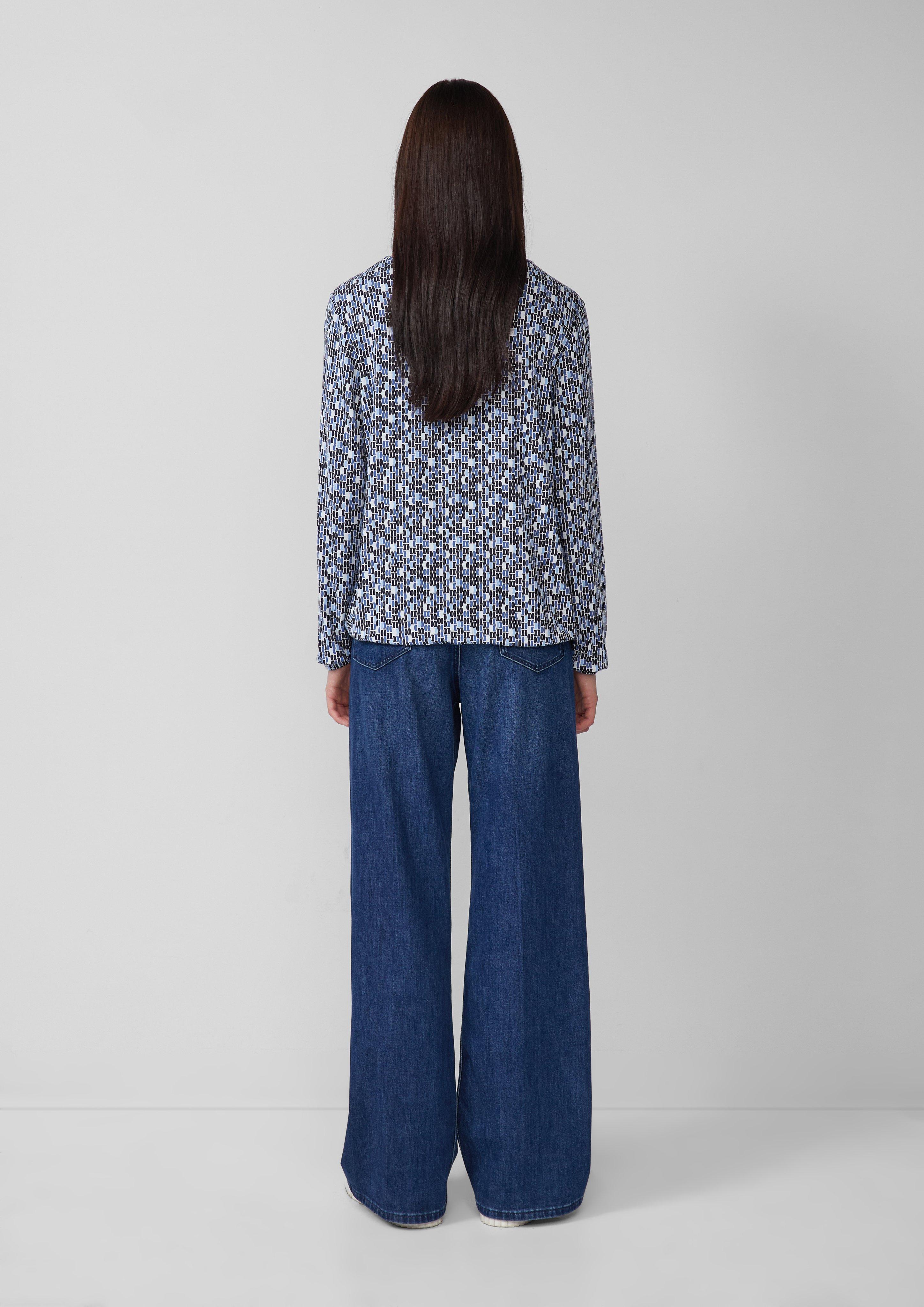 T-shirt in 55B0 & 69B0