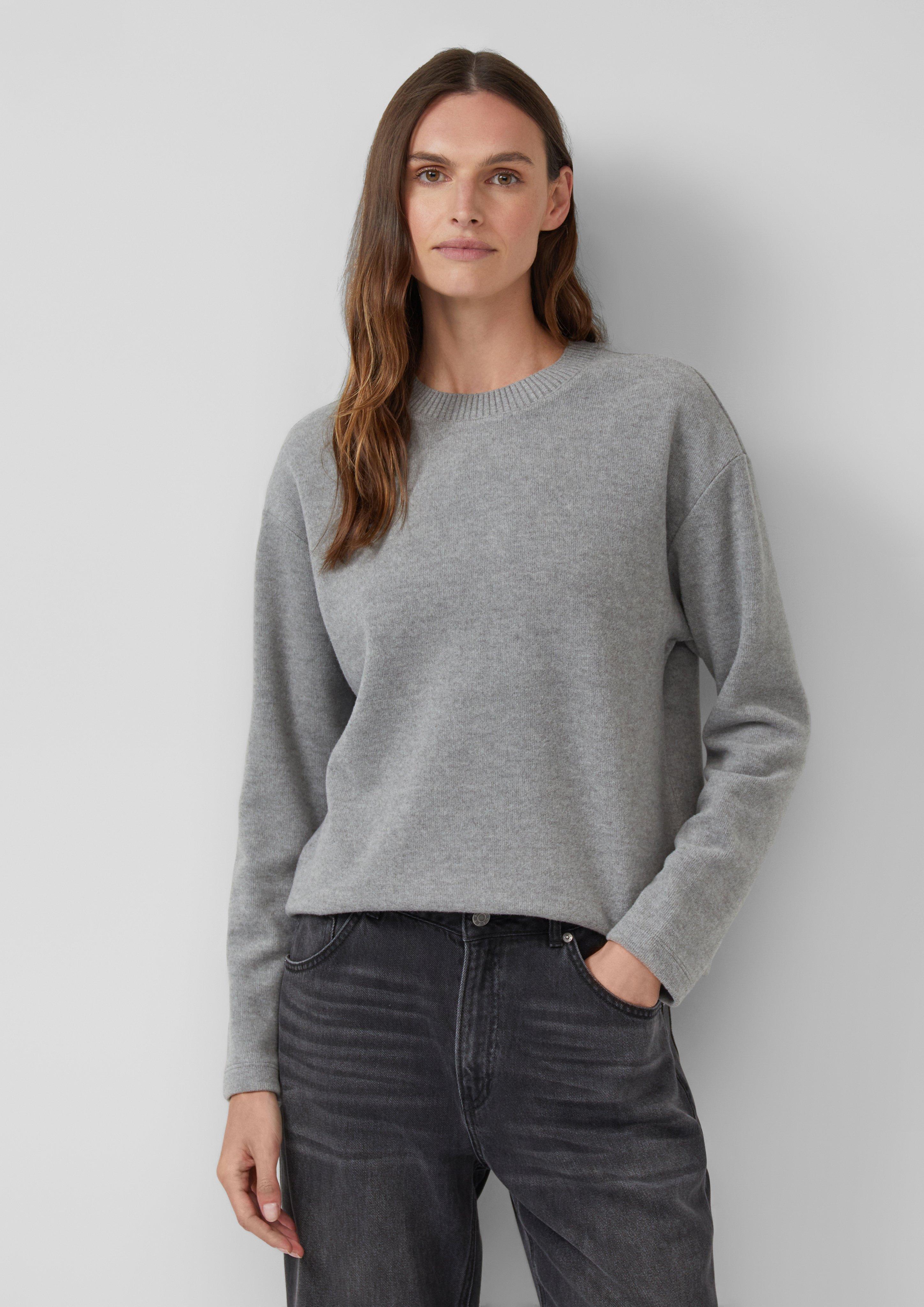 Sweatshirt in 97W1, 8945, 6439 & 8486