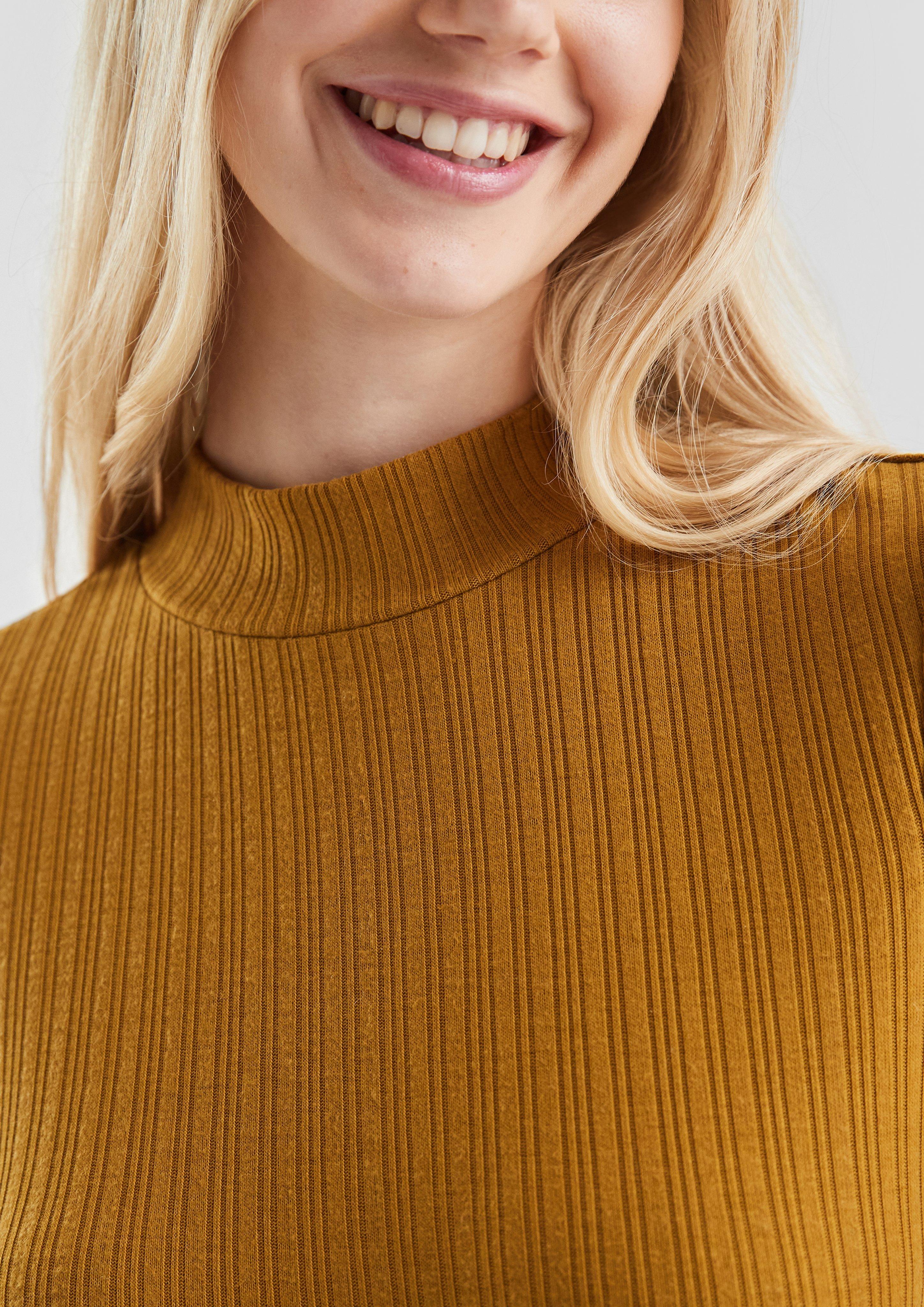 T-shirt in 8504, 9999, 3900 & 0200