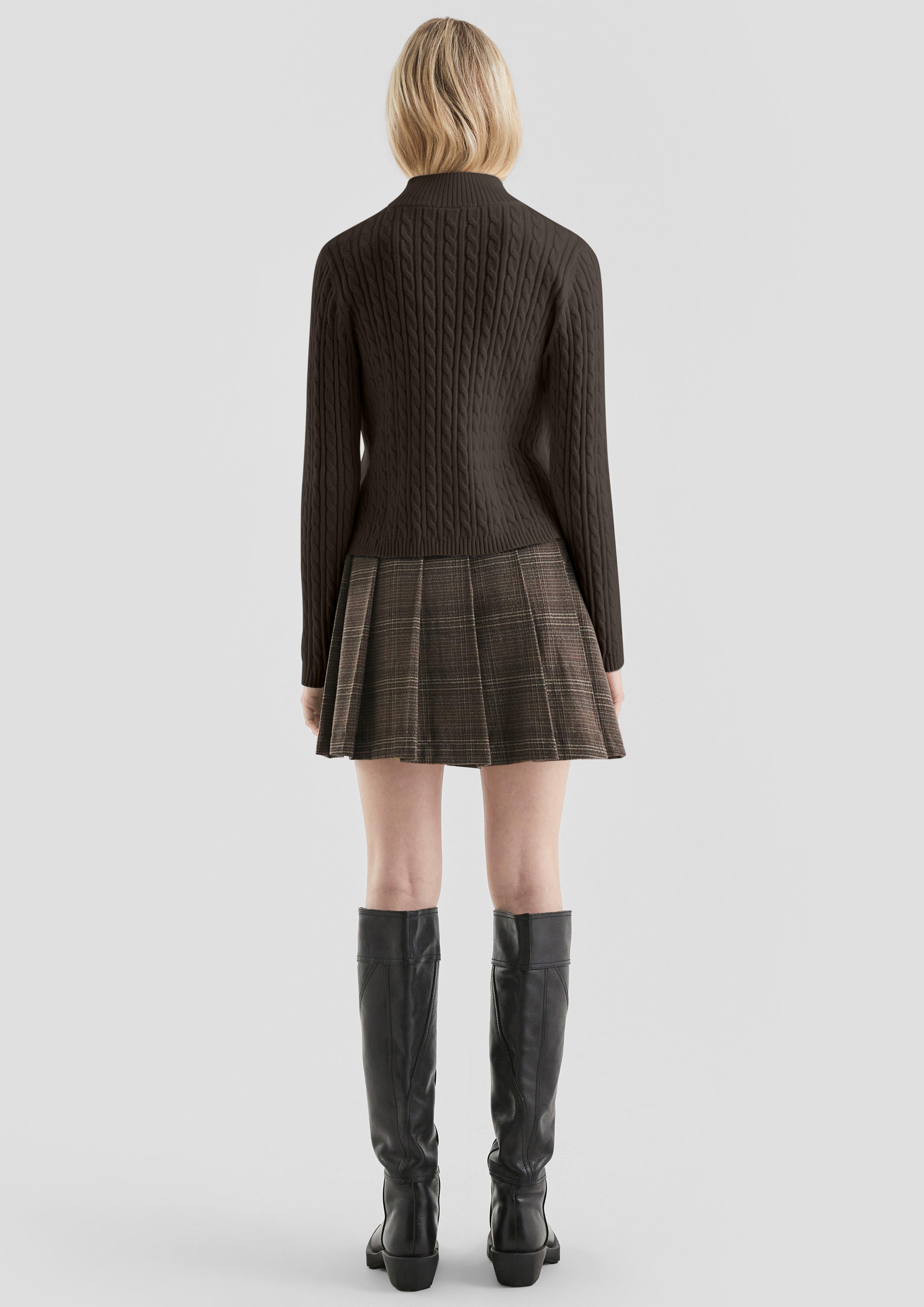 Pull en tricot in 8947, 9999, 0200 & 3900