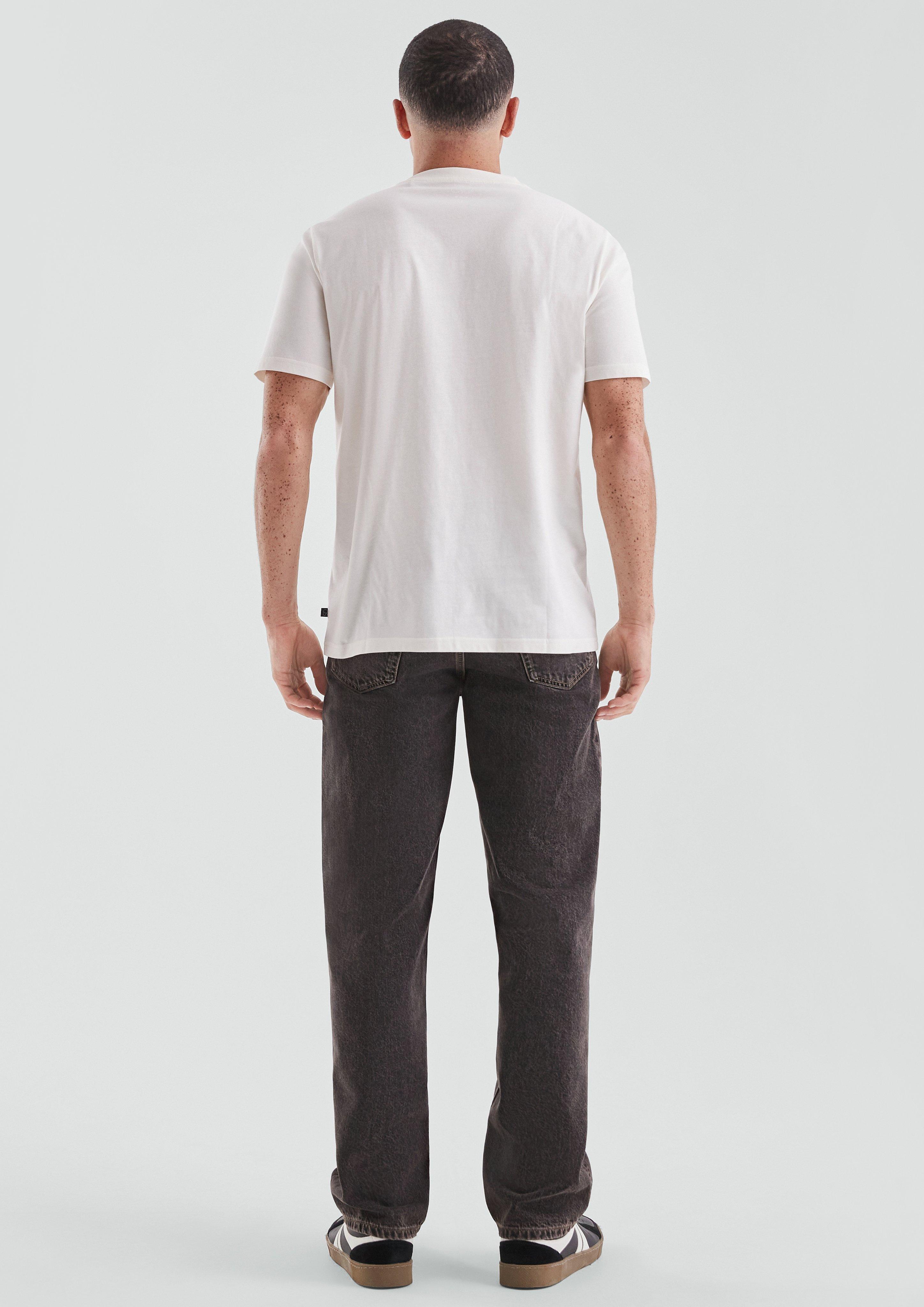 T-Shirt in 0300, 8915, 9999 & 4923