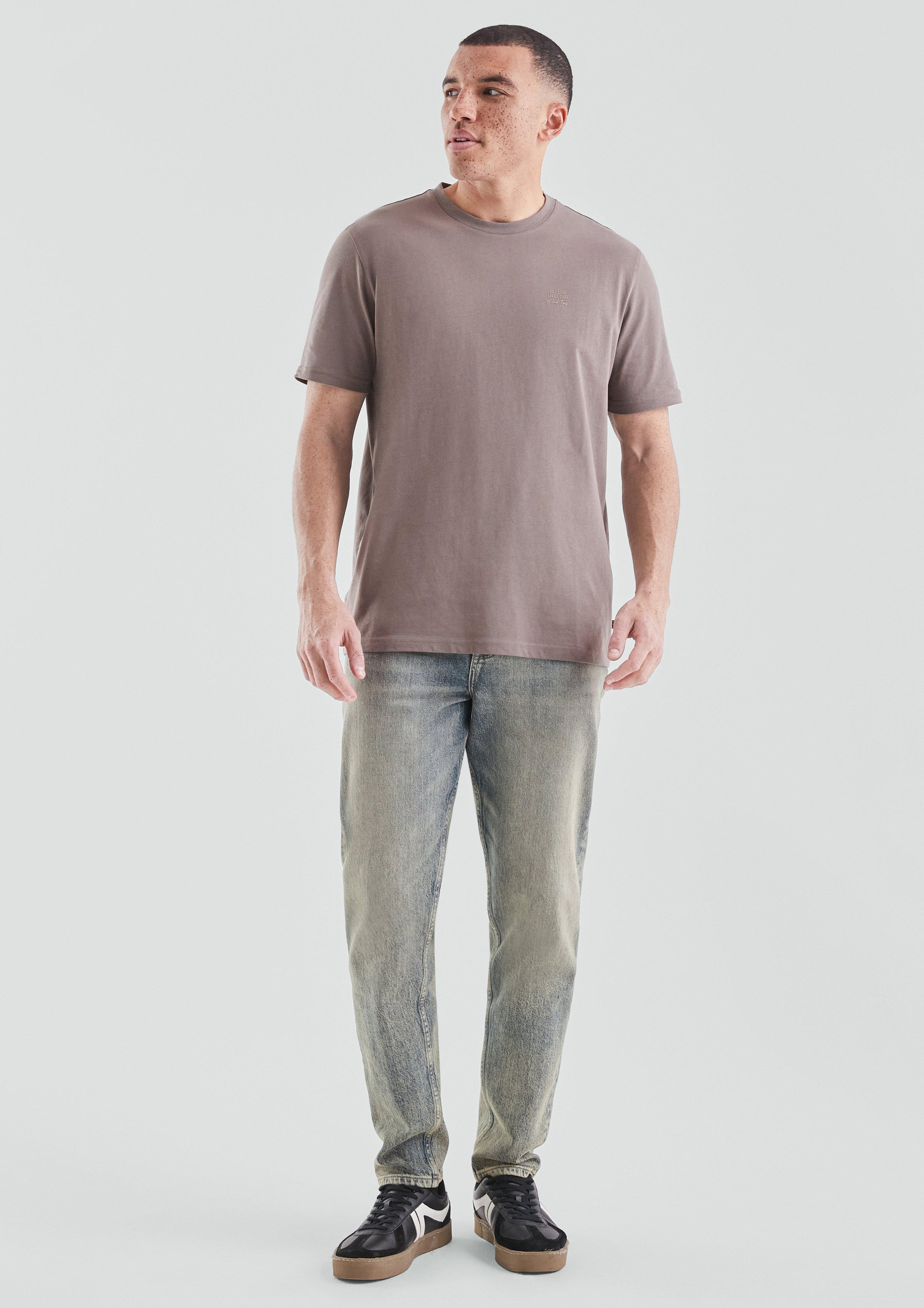 T-Shirt in 8915, 9999, 0300 & 4923