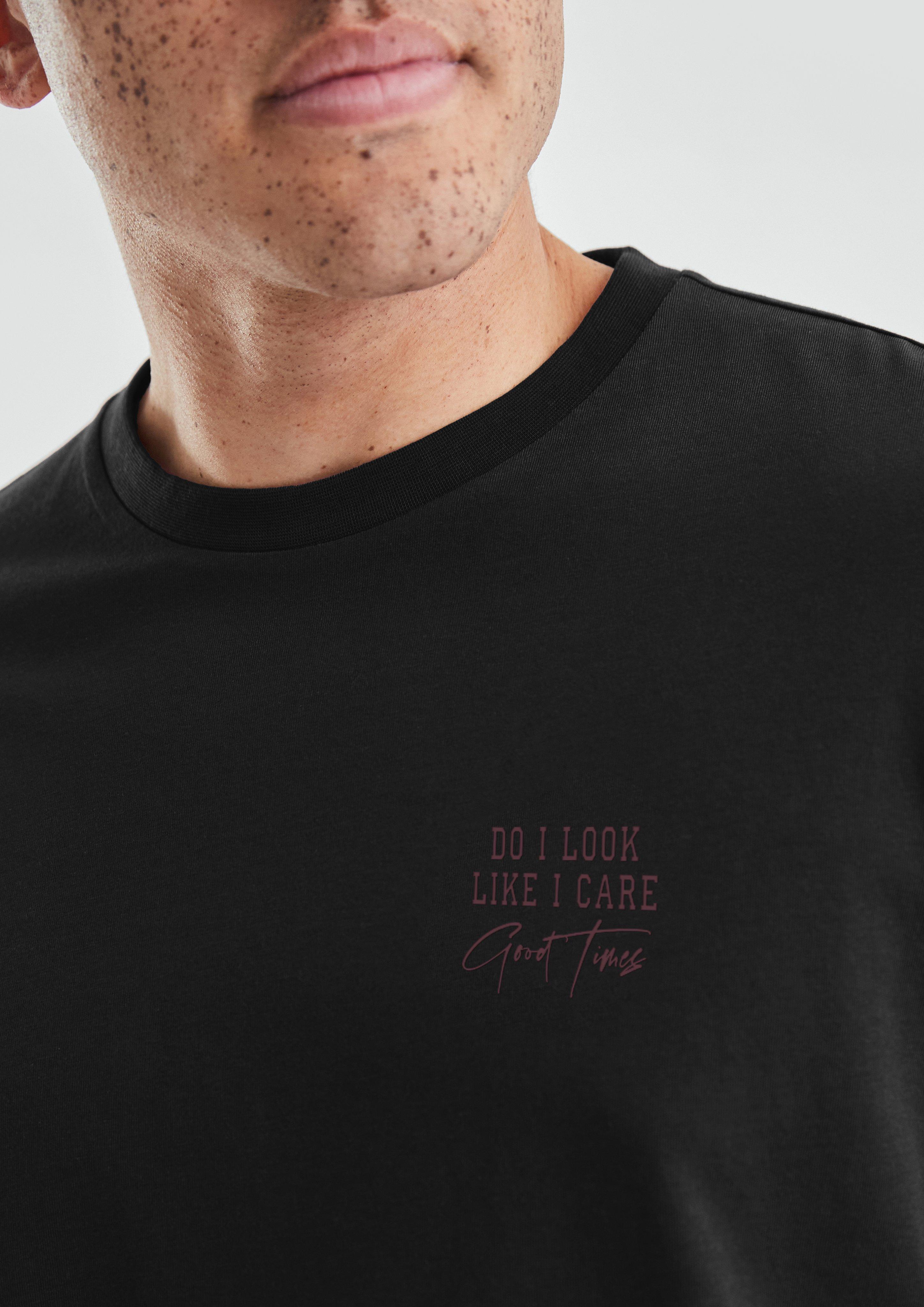 T-shirt in 9999, 8915, 0300 & 4923