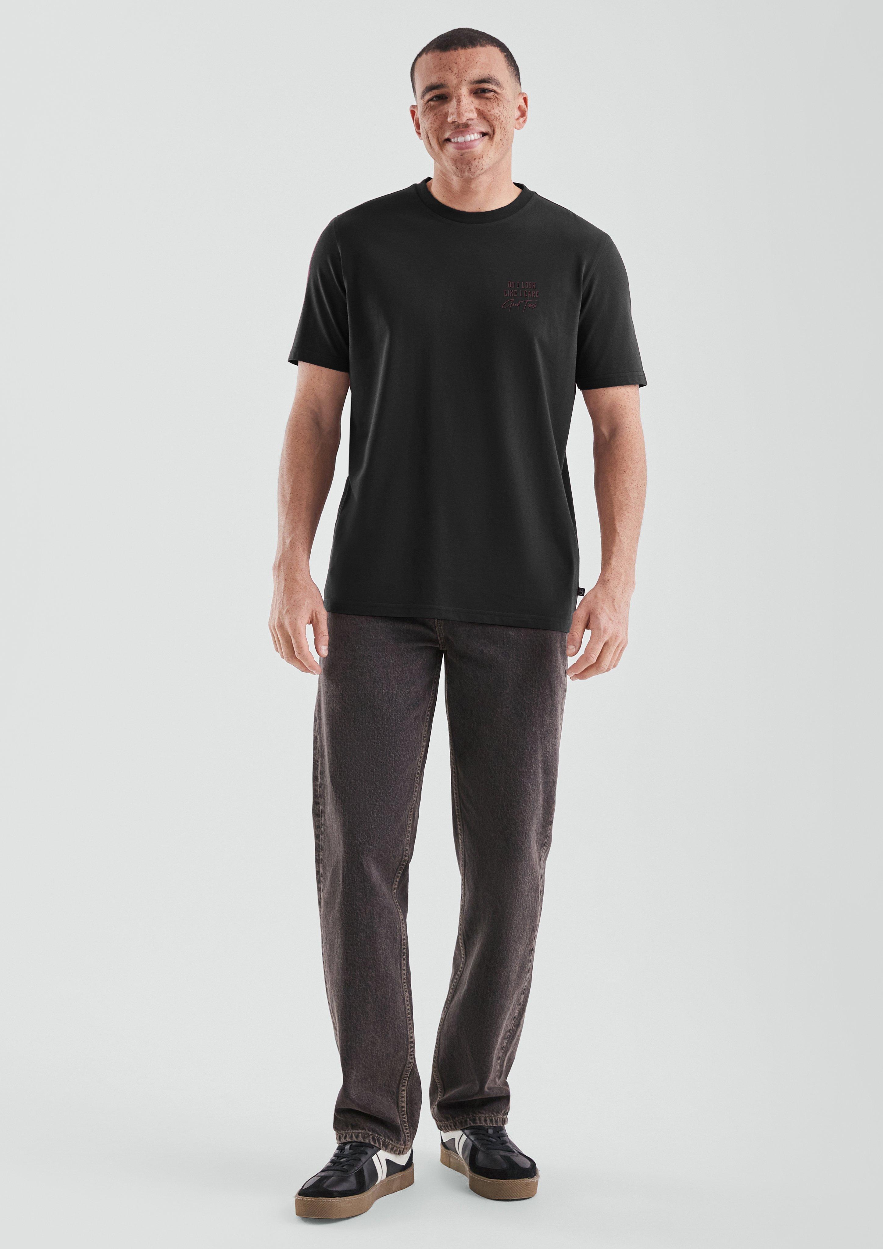 T-shirt in 9999, 8915, 0300 & 4923