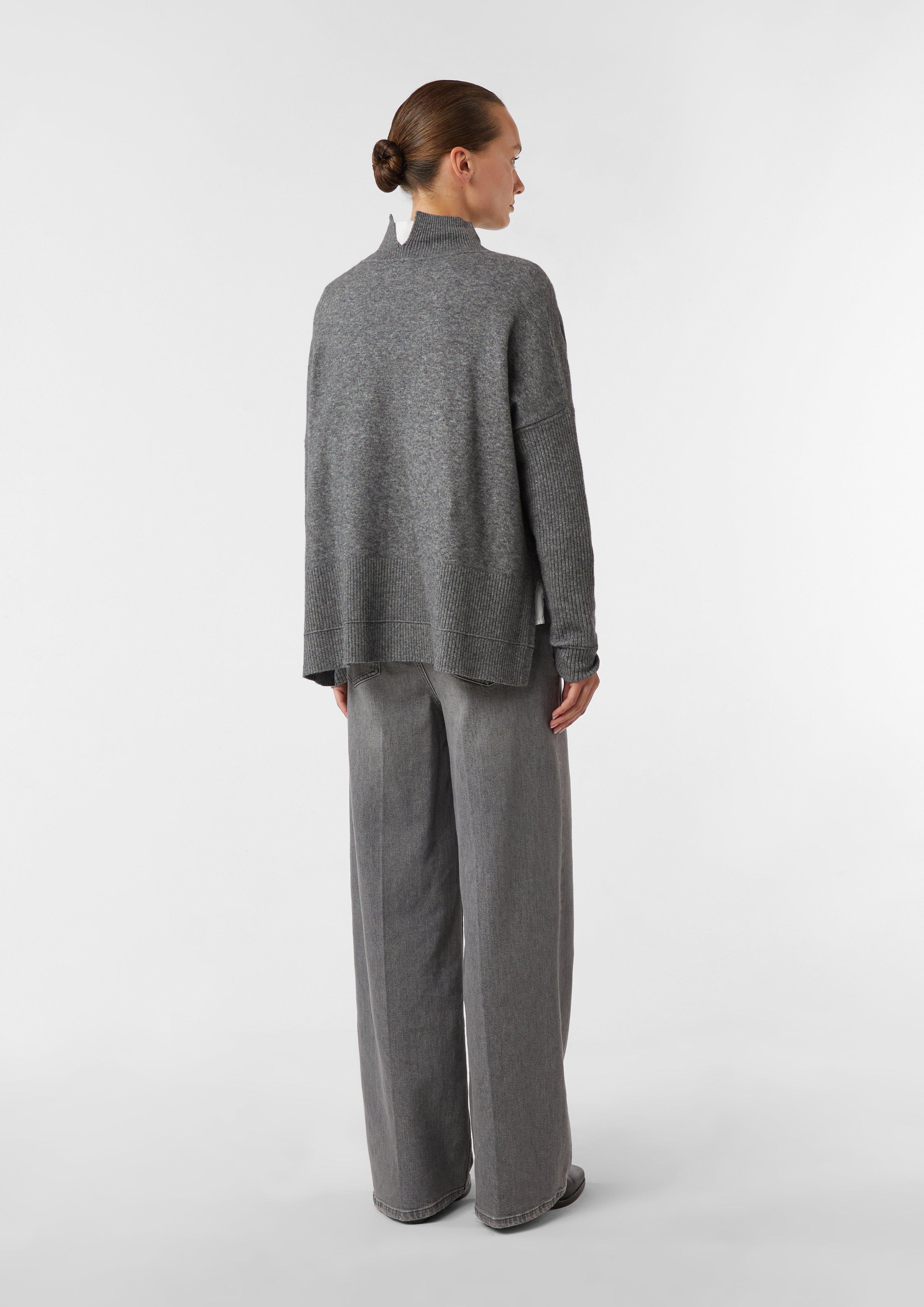 Knitted pullover in 95W7