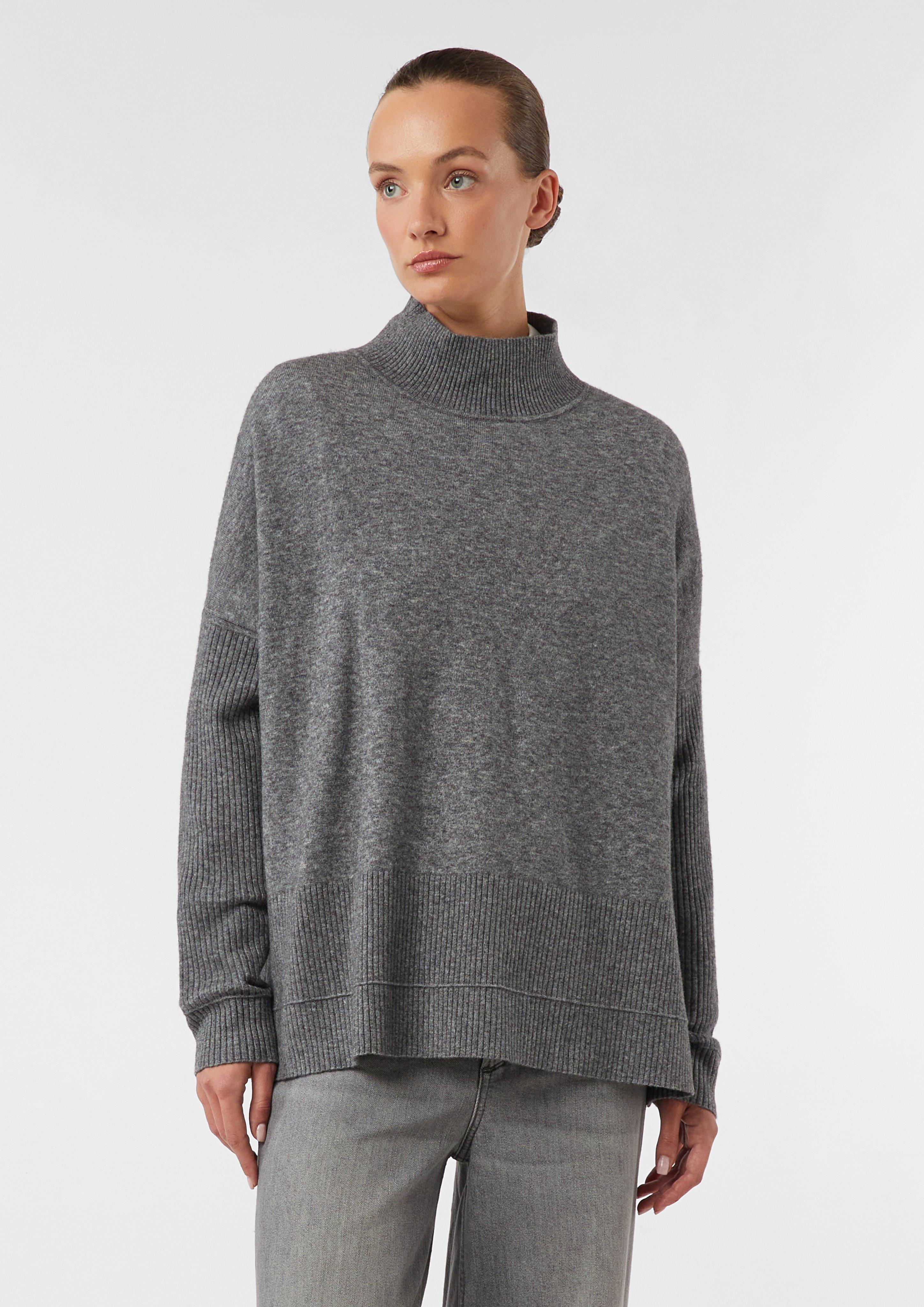 Knitted pullover in 95W7