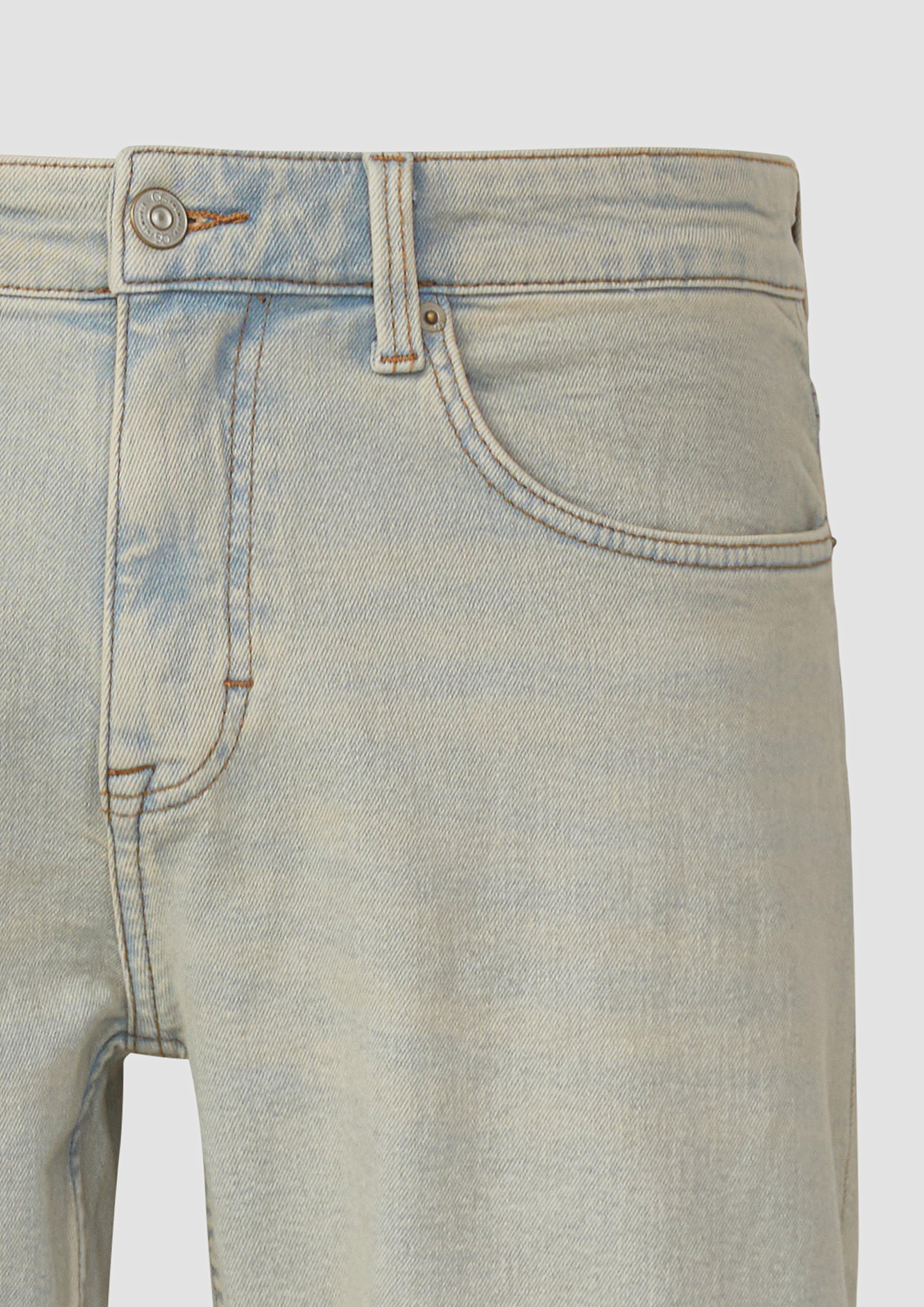 Jeans Bermuda in 52Z9, 54Z9 & 53Z4