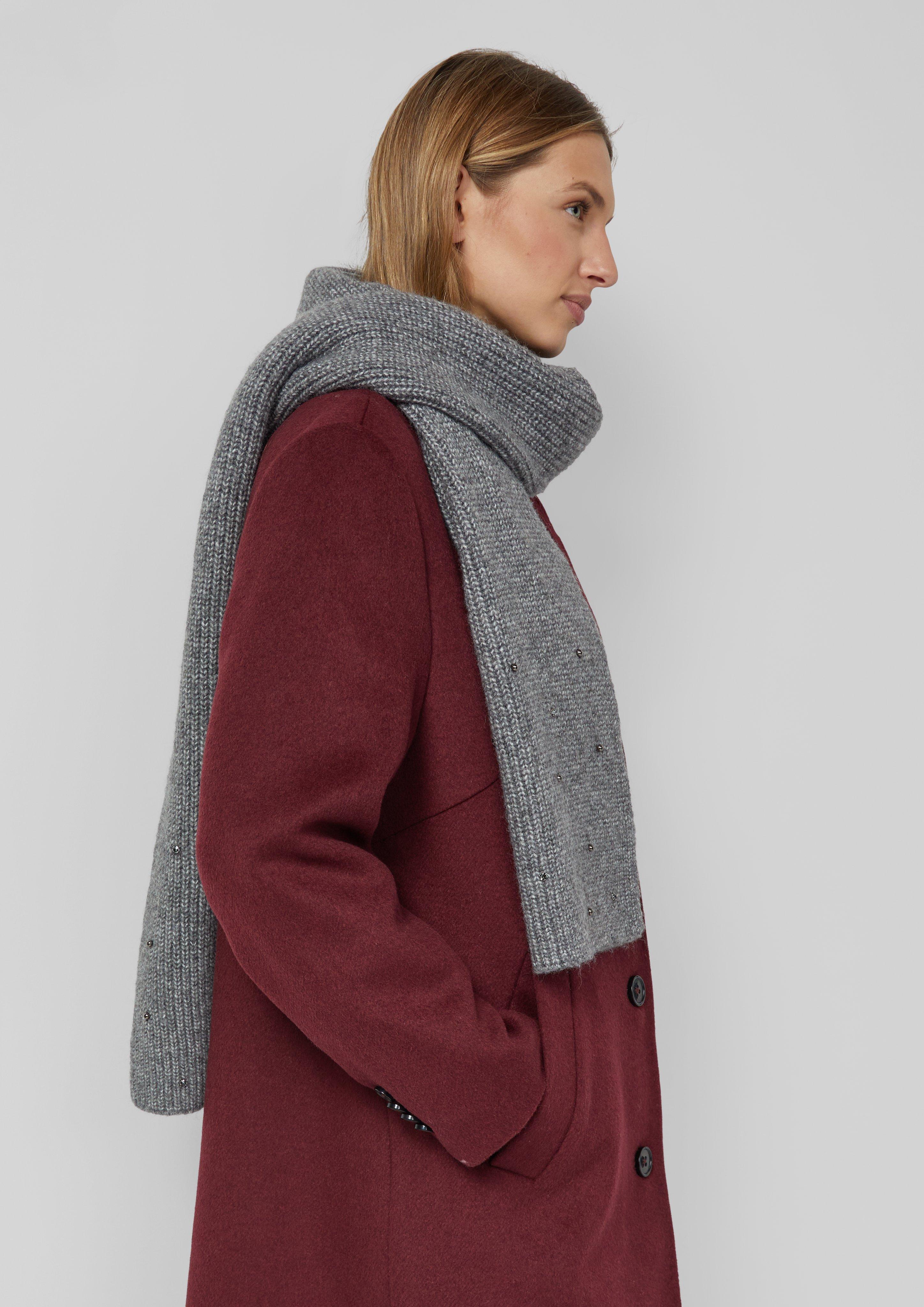 Šátek in 9730 &amp; 81W1