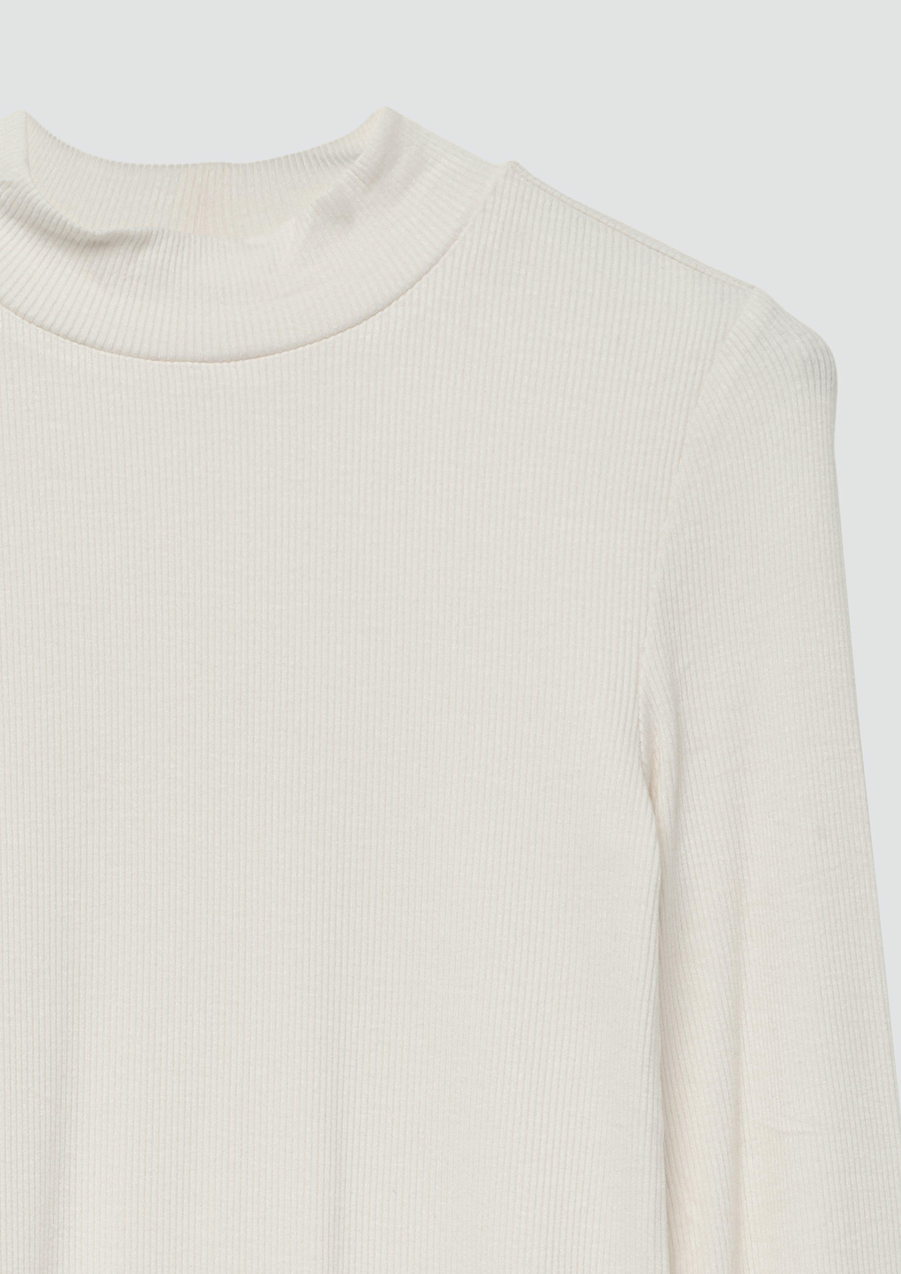 T-Shirt in 0406 & 3210