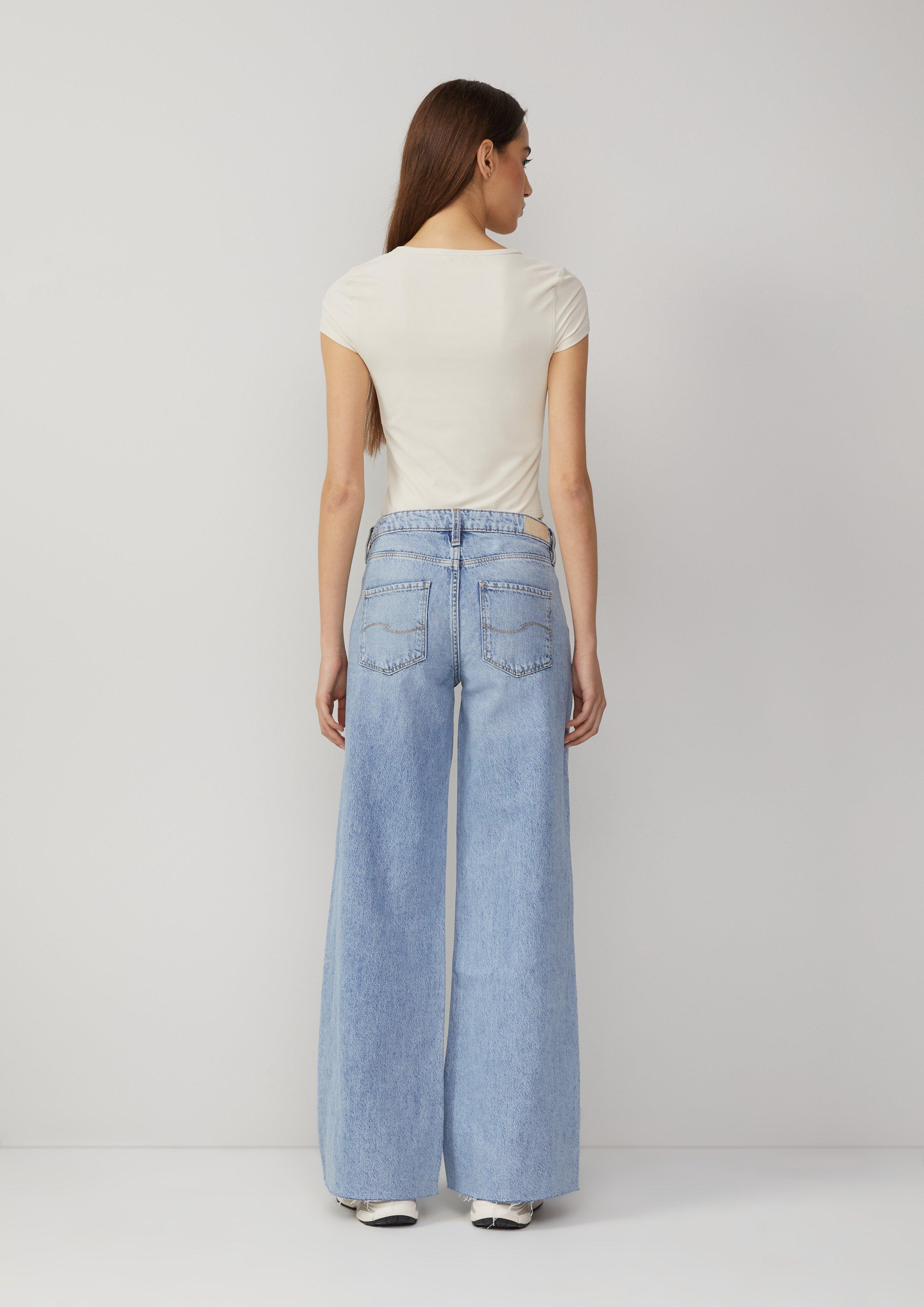 T-shirt in 0808, 9825 & 7297