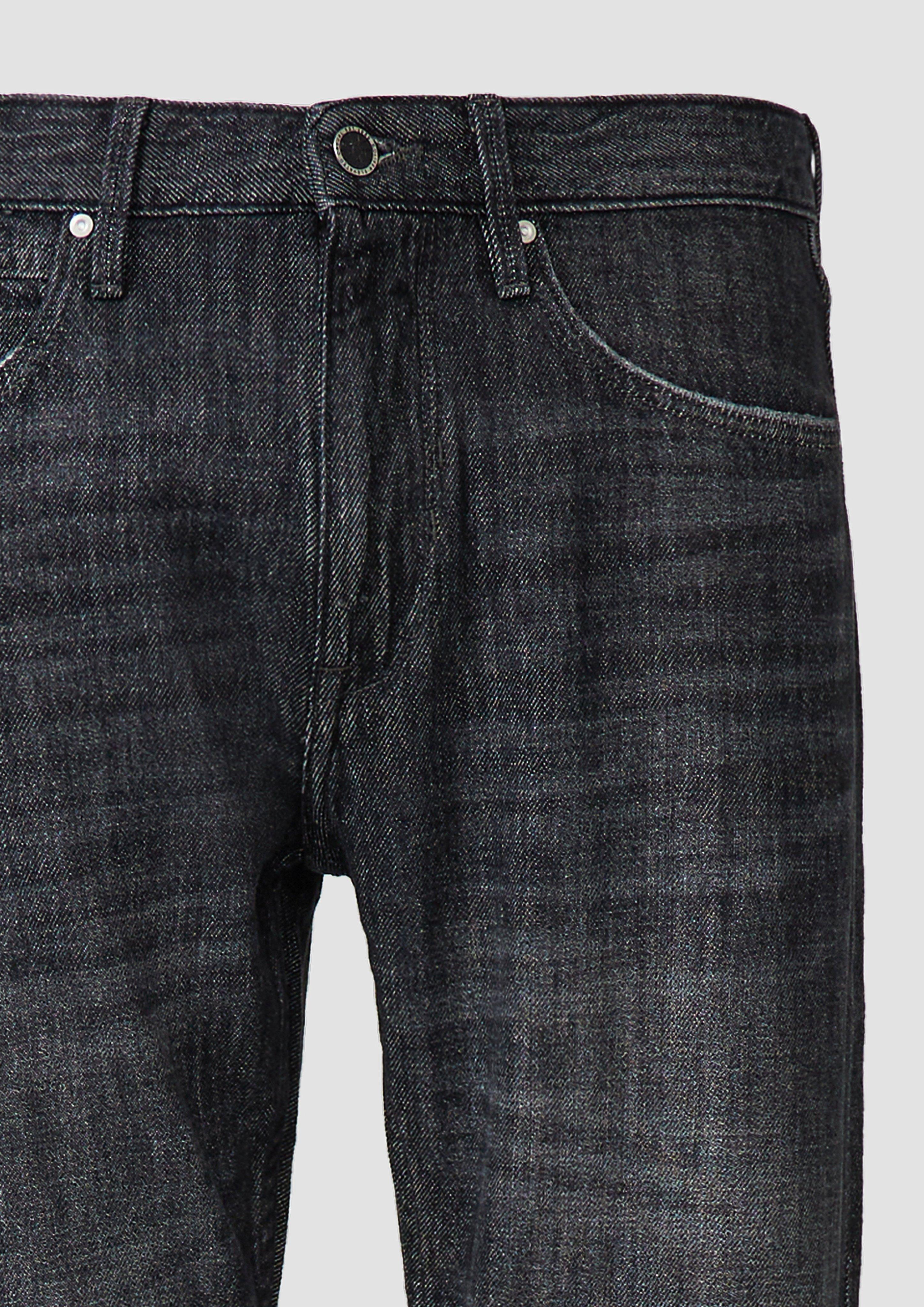 Džíny in 98Y4 &amp; 93Y4