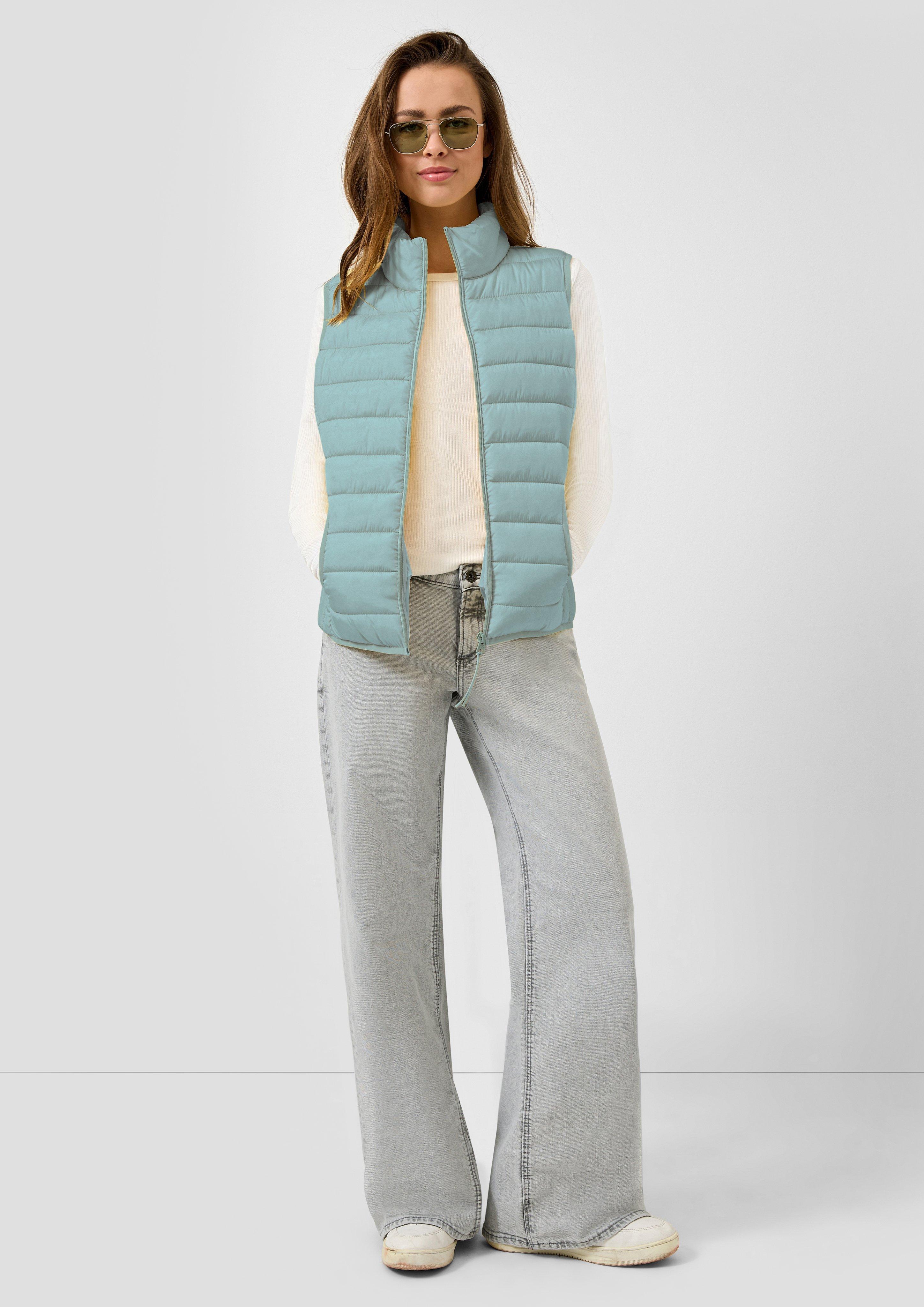 Telovnik in 6147, 5820, 1105 & 0200