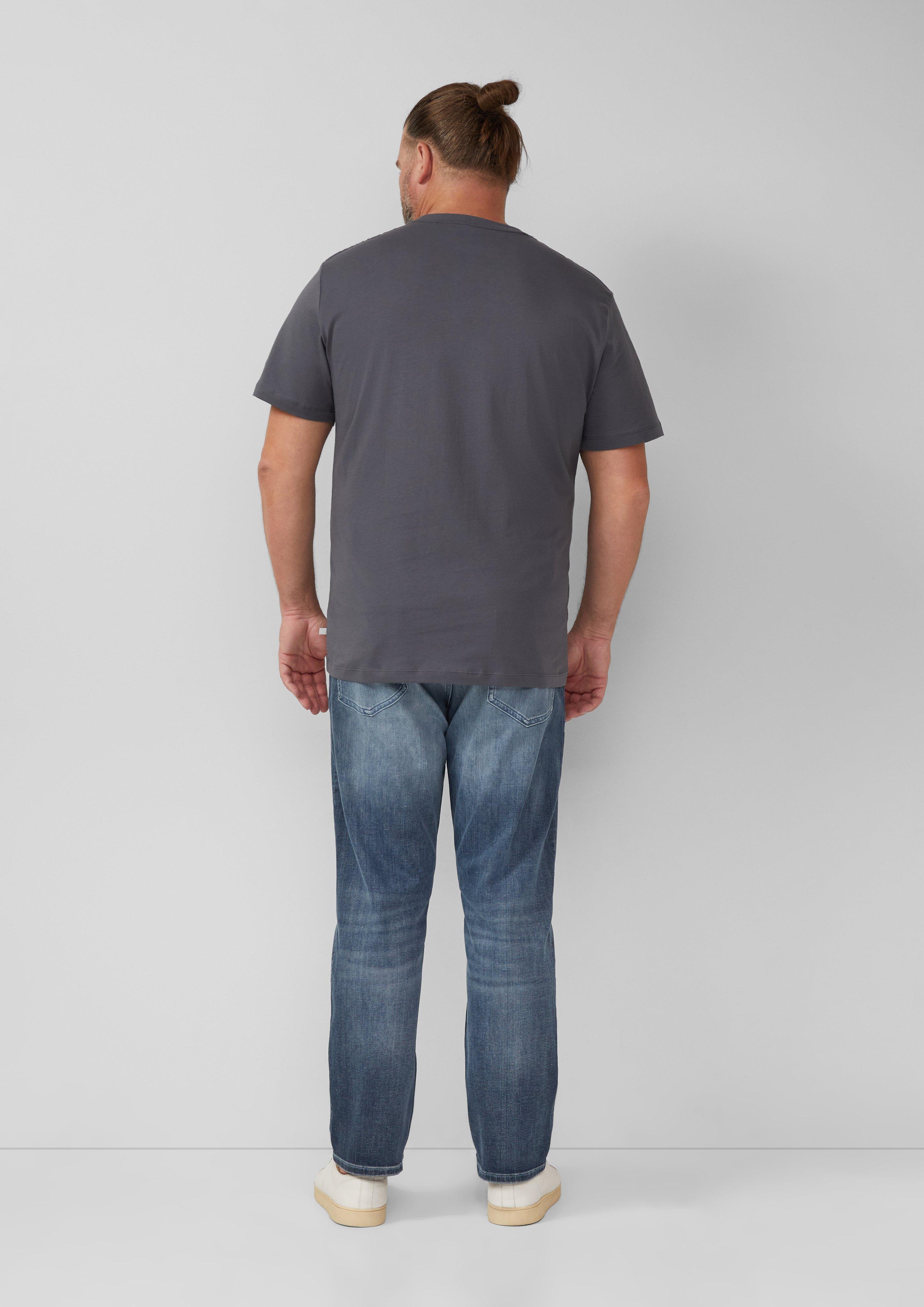 T-shirt in 95D2, 73D2, 50D2, 79D1, 55D1, 01D1, 59D1 & 79D2