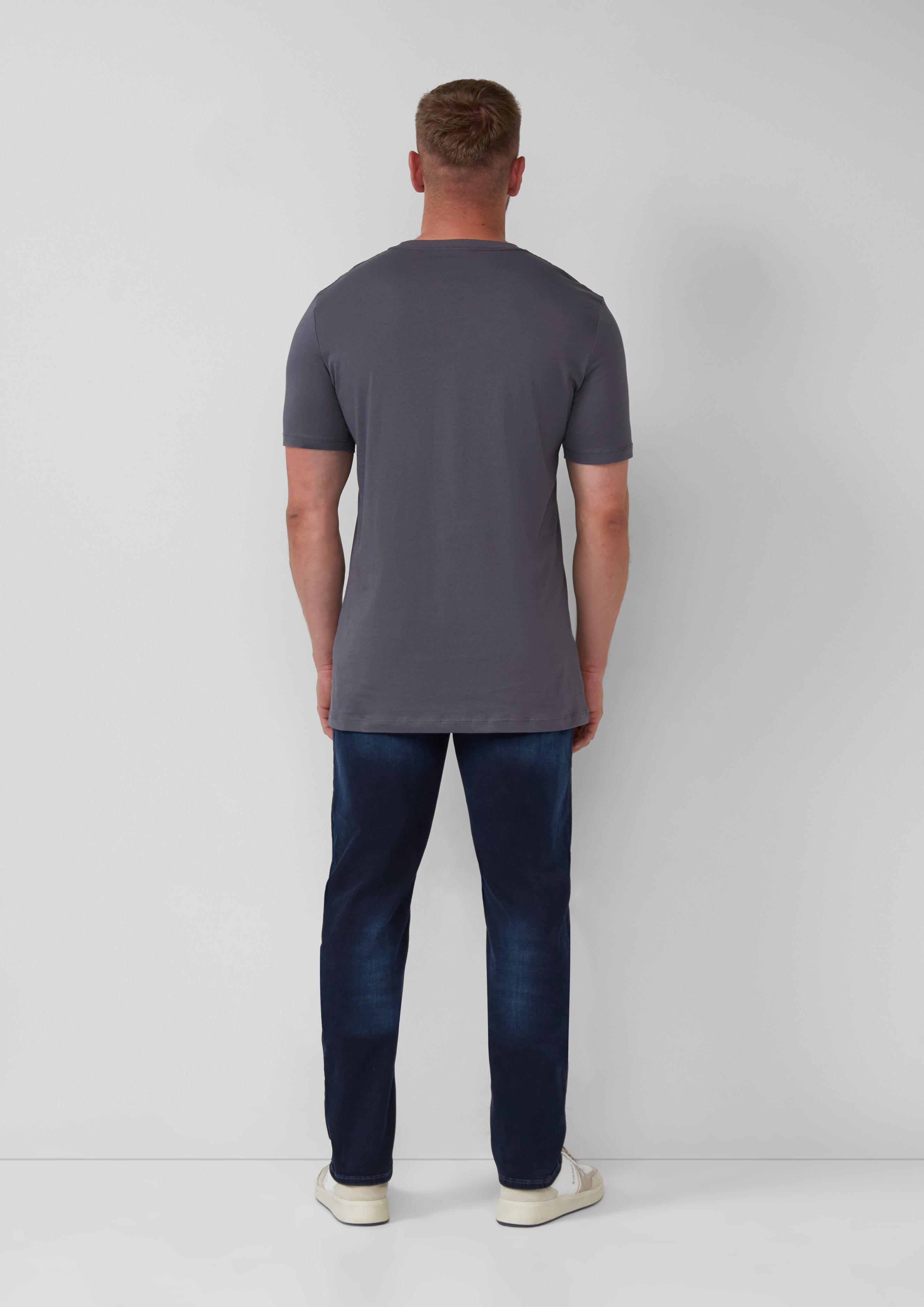 T-shirt in 95D2, 50D2, 55D1, 01D1 & 73D2