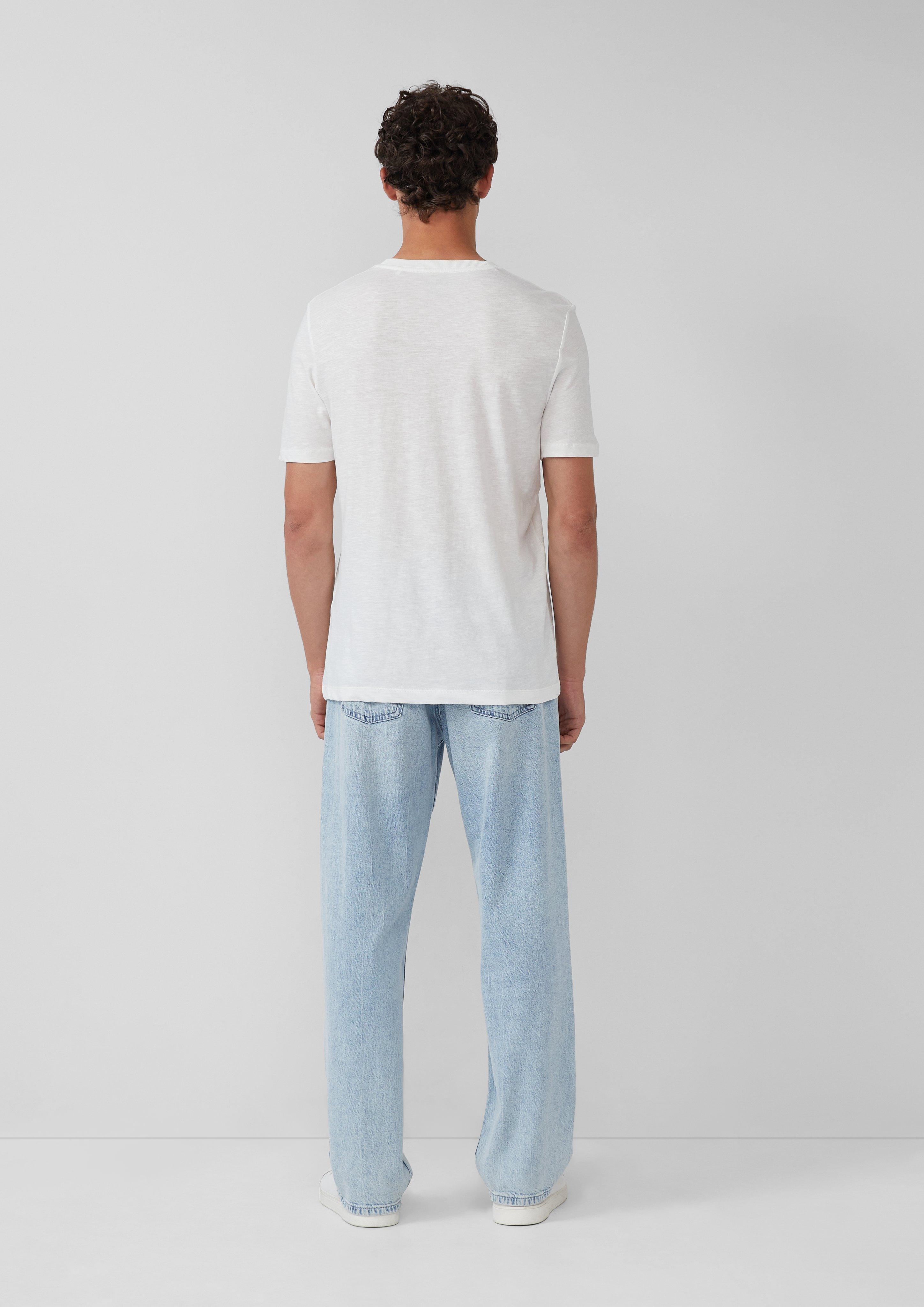 T-Shirt in 01D2, 01D1, 99D3 & 99D4