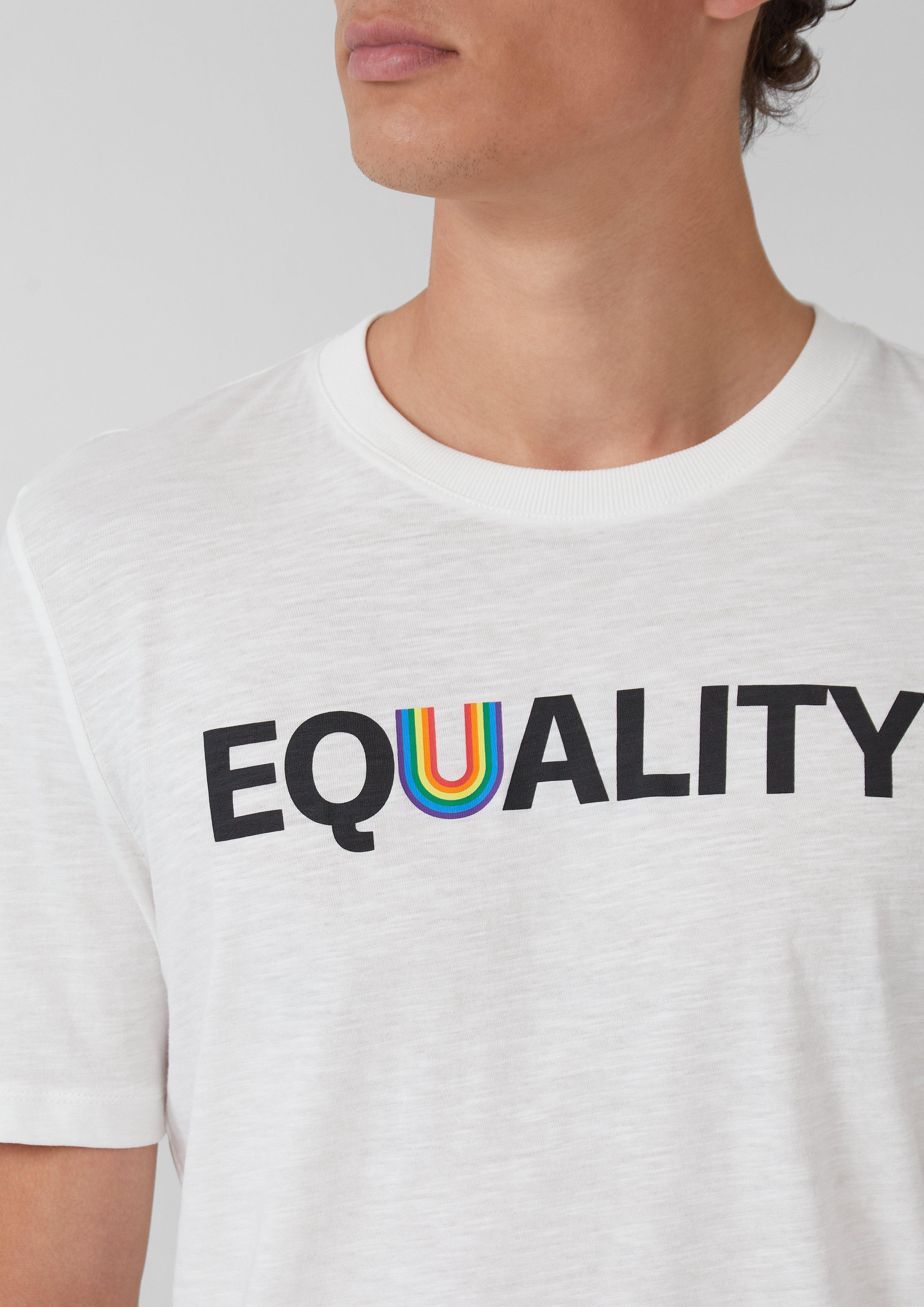 T-Shirt in 01D2, 01D1, 99D3 & 99D4