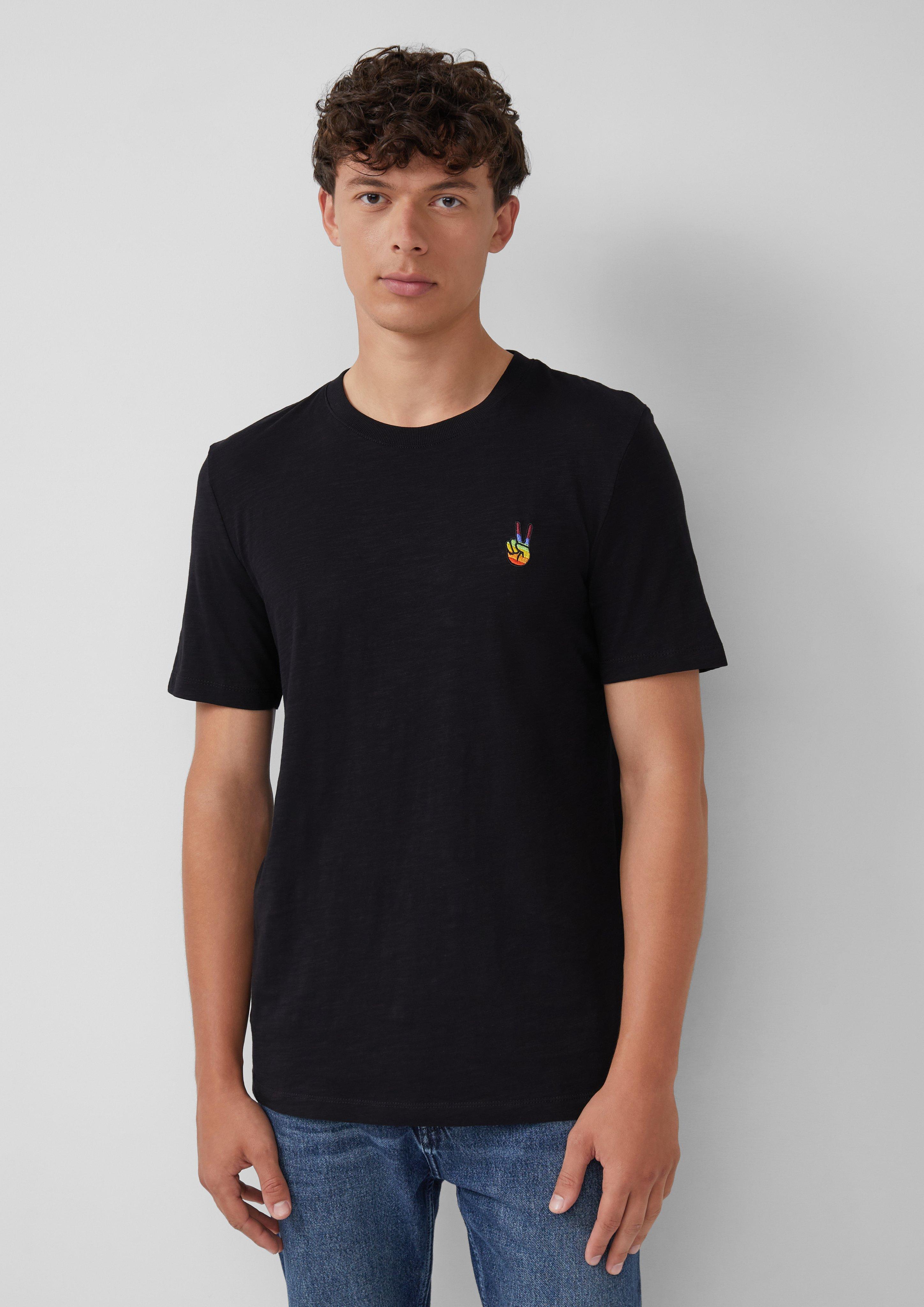 T-Shirt in 99D4, 01D1, 01D2 & 99D3