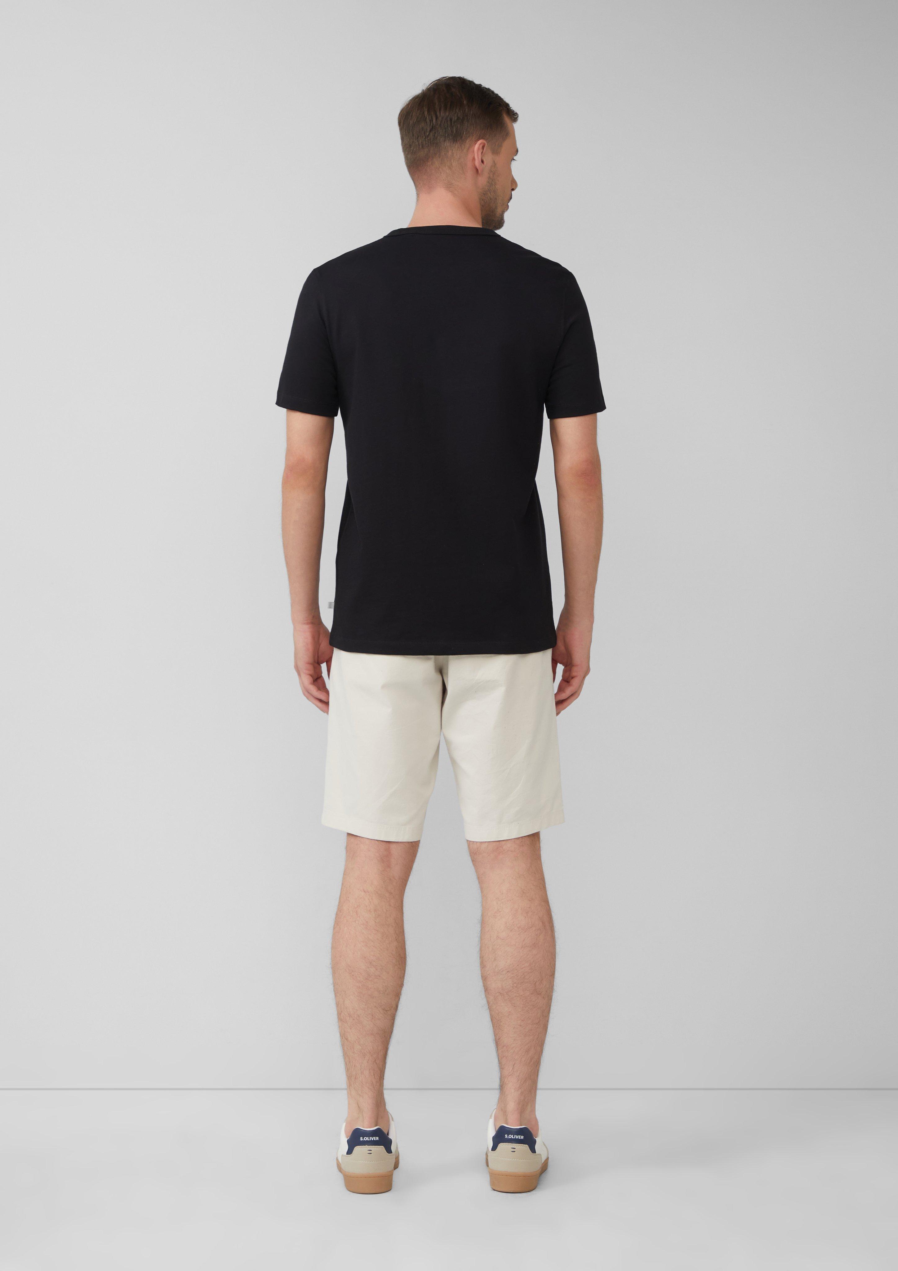 T-shirt in 99D5, 94D3, 94D4, 99D6, 01D1 & 01D2