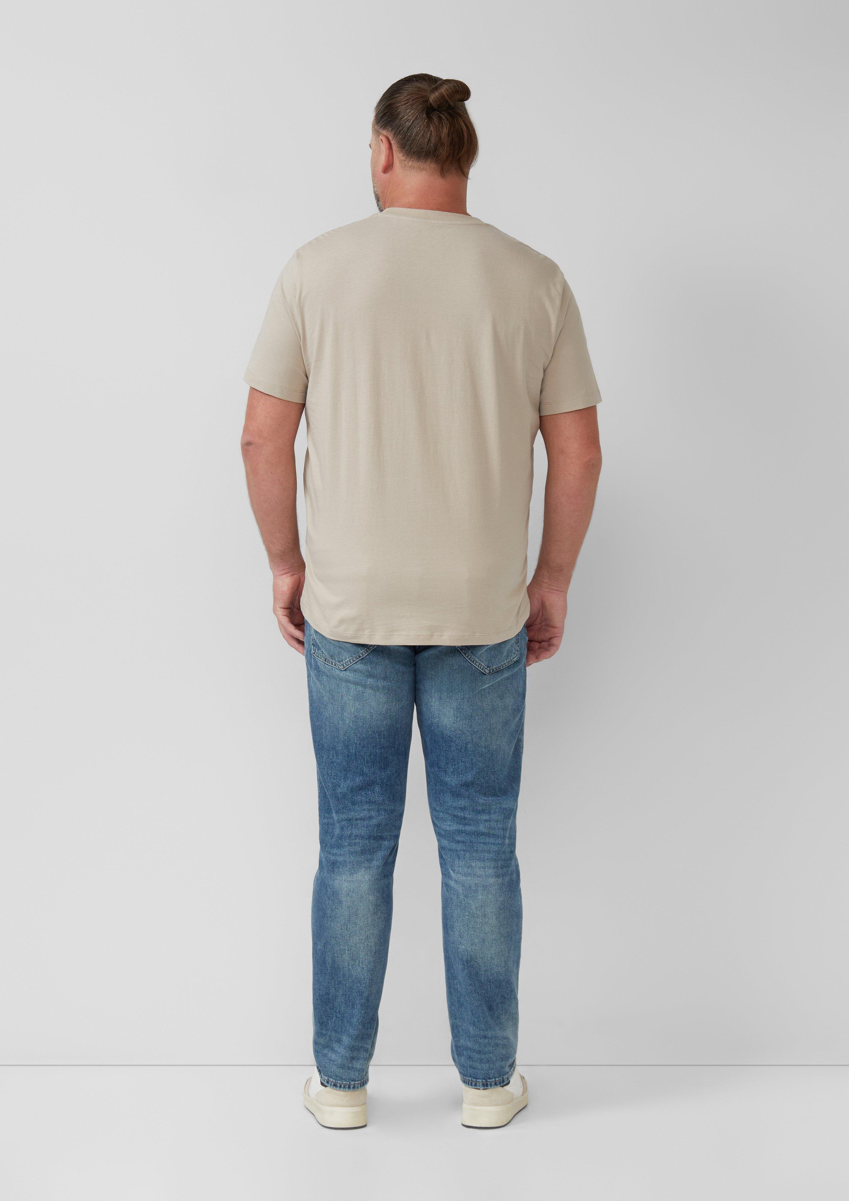 T-shirt in 8161, 3529, 5363 & 7953