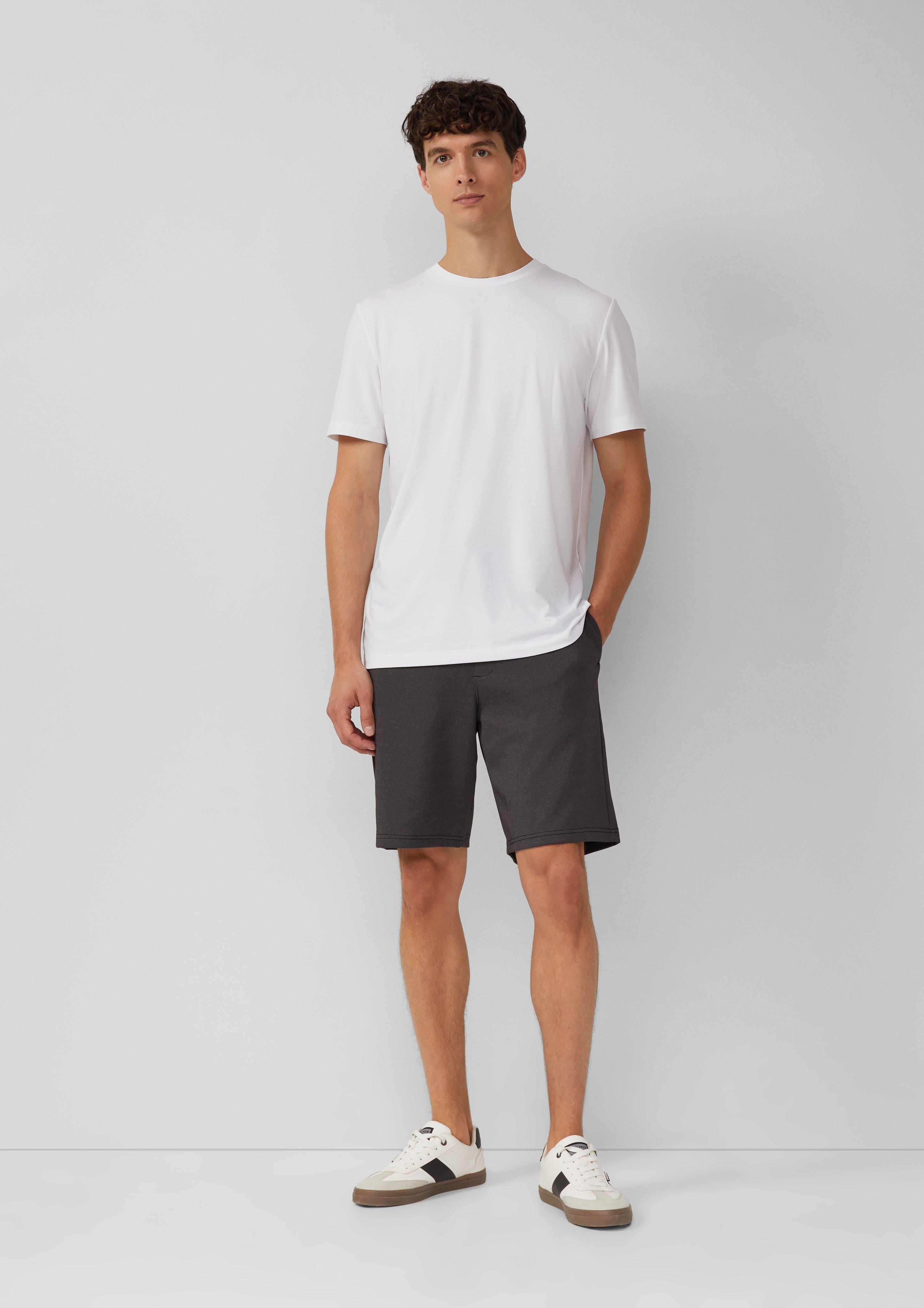 Bermuda kratke hlače in 